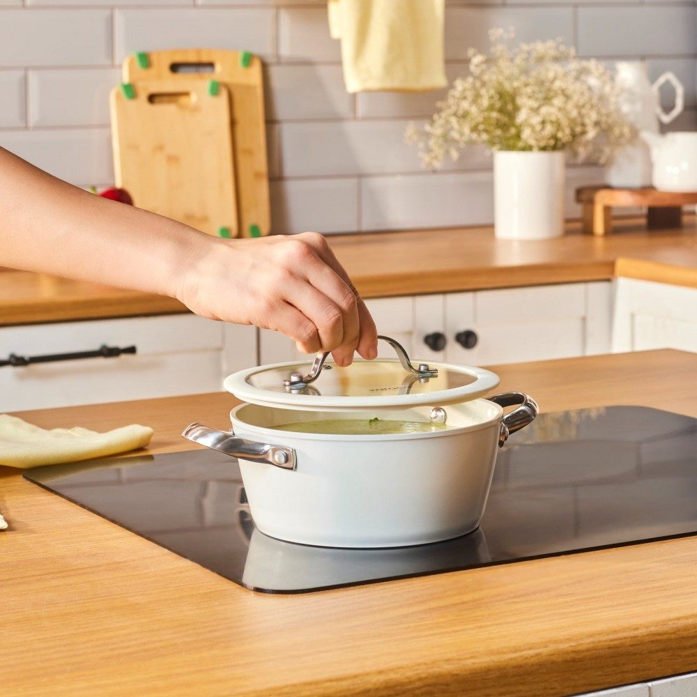 Karaca Kochtopf Karaca Swiss Crystal Almond Cream Kasserolle mit Edelstahlgriff 18 cm