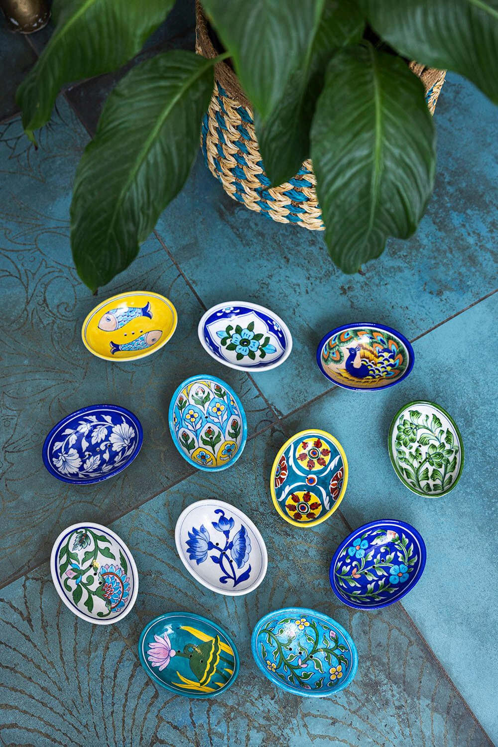 Tranquillo Seifenschale aus Keramik BLUE POTTERY oval 13x10x4 cm handgefertigt Blumen blau, Breite: 10 cm, Aufwendig handgefertigte Keramik-Seifenschale mit tra – Bild 4 von 4