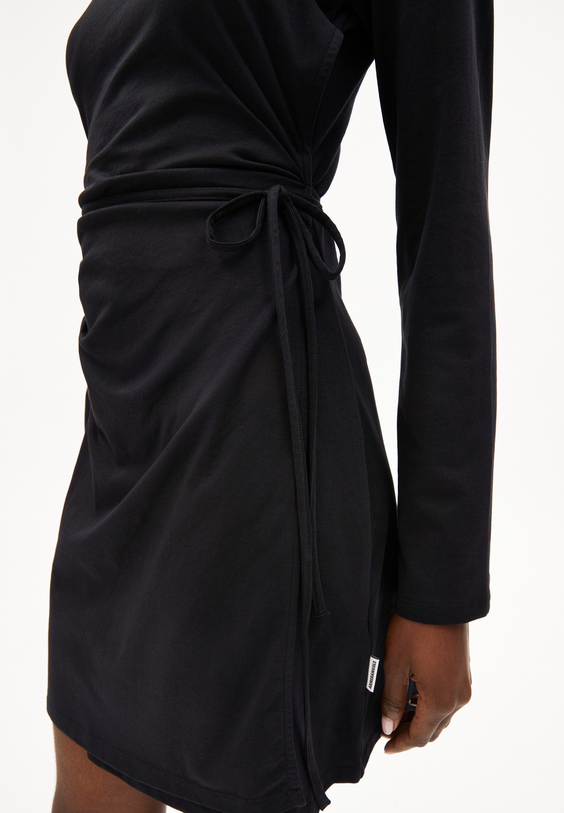 Armedangels Maxikleid CEETAA Jerseykleid aus Bio-Baumwoll Mix Slim Fit
