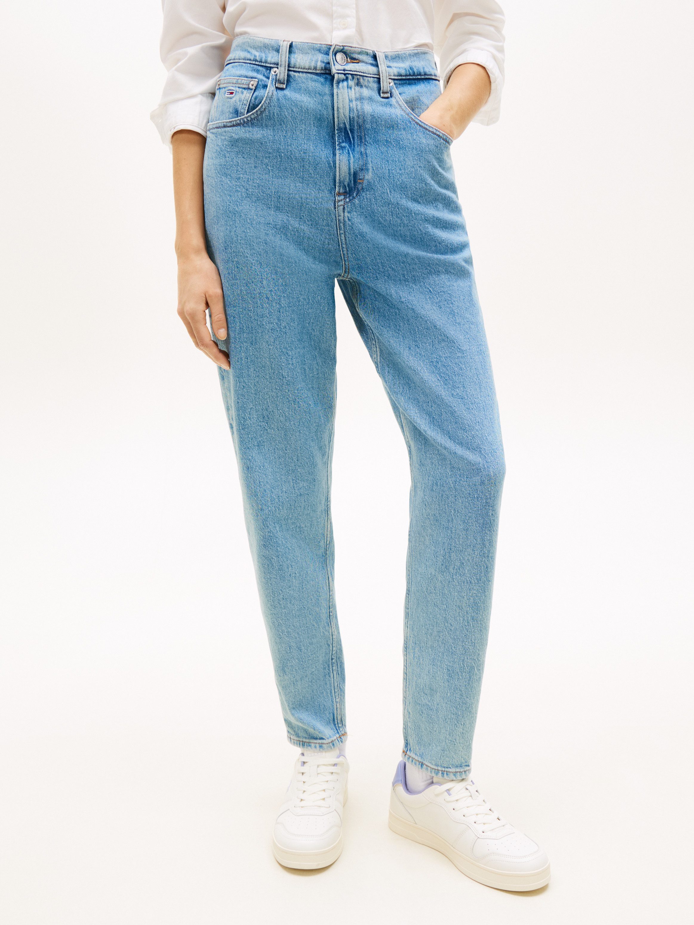Tommy Jeans Tapered-fit-Jeans High waist - Mom-Jeans Tapered Mit Tommy Hilfiger Logo-Flag auf der Gesäßtasche