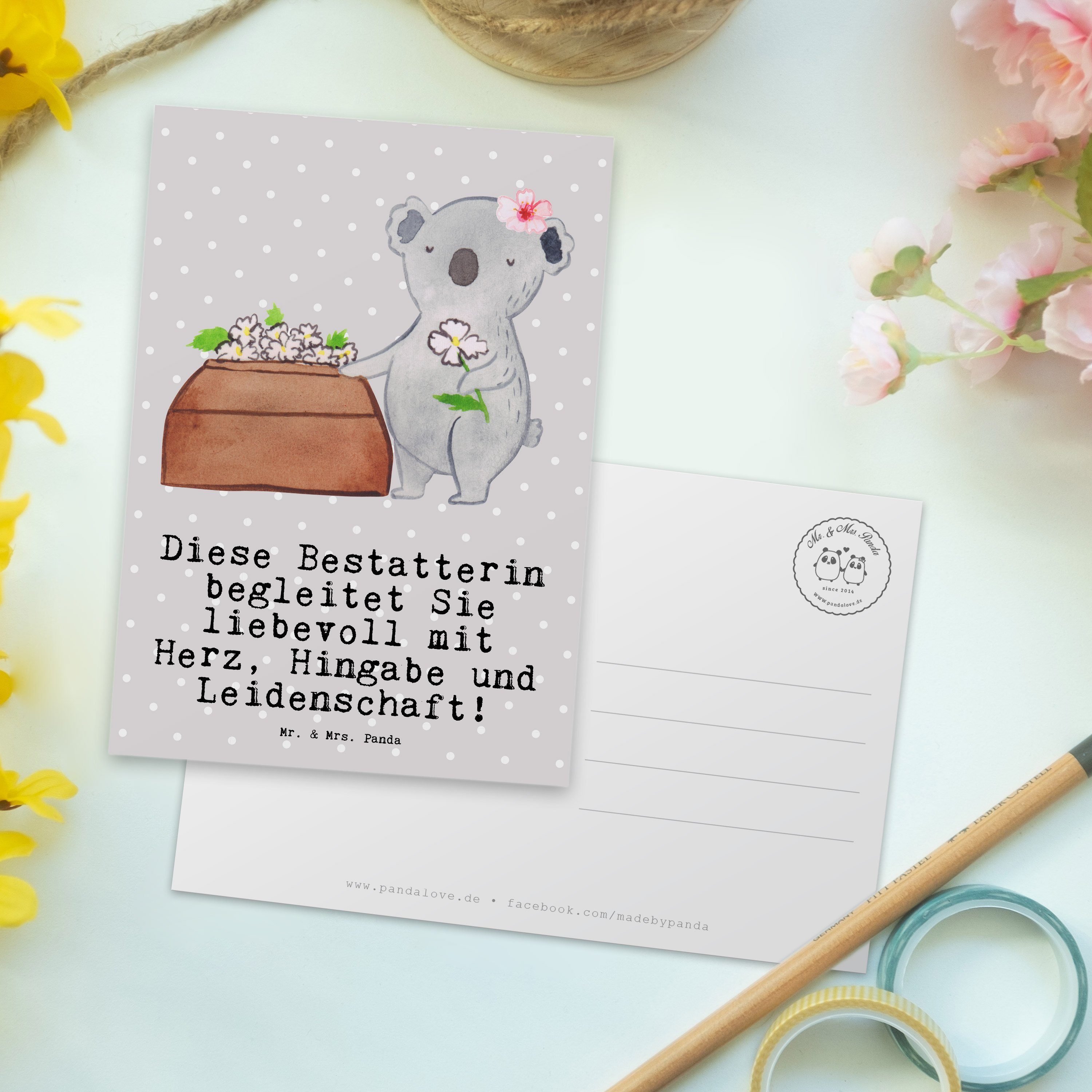 Postkarte Ges Mrs. Panda Herz Geschenk, & mit - Mr. Beruf, Grau Bestatterin Pastell - Einladung,