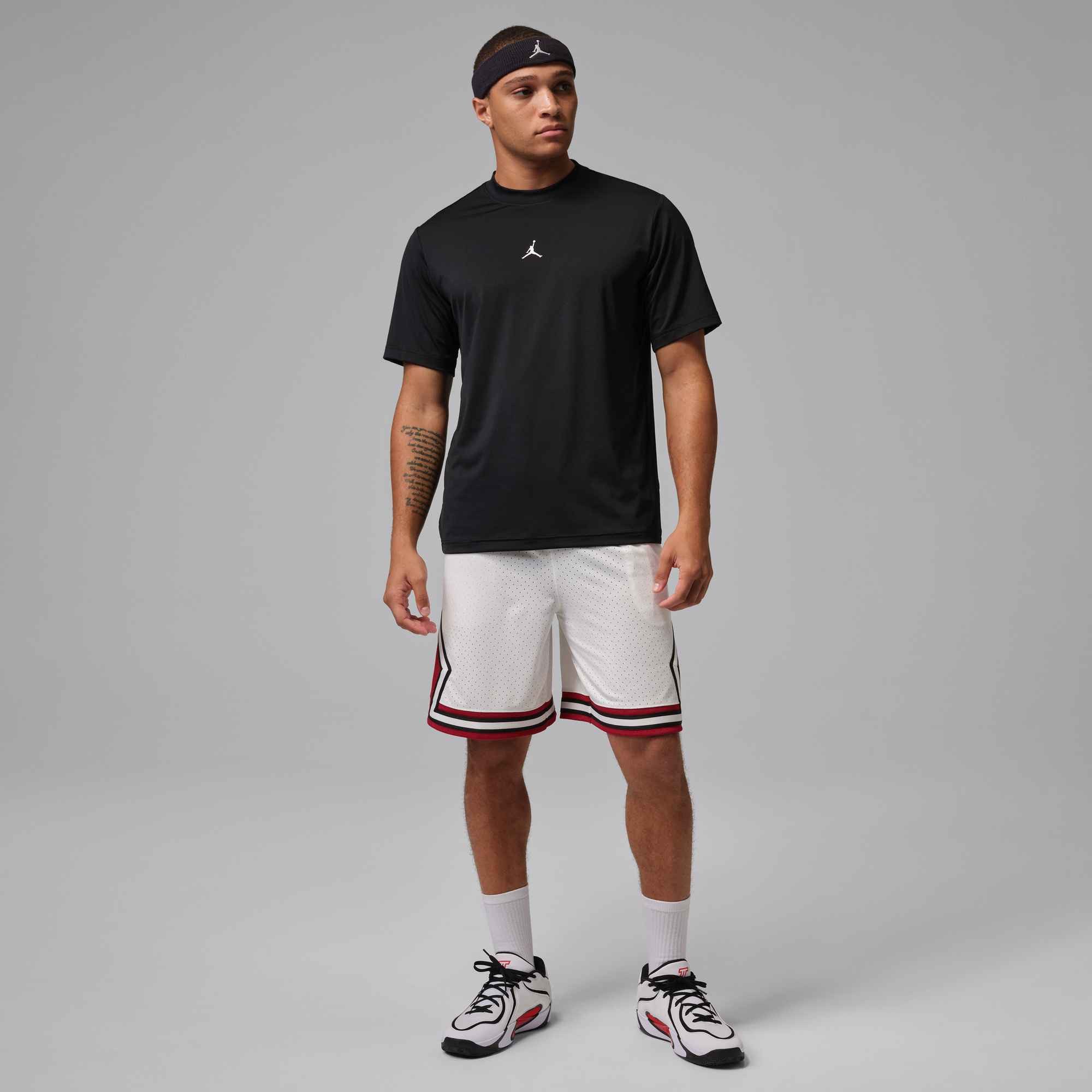 Jordan Trainingsshorts Jordan Sport Men's Dri-FIT 9" Diamond Shorts mit elastischem Bund mit Kordelzug, aus Mesh-Material, gerade Passform