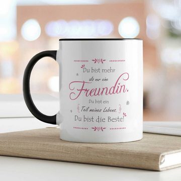 GRAVURZEILE Tasse mit Spruch - Du bist mehr als nur eine Freundin - Herzliches Geschenk, aus Keramik - Spülmaschinenfest, Farbe: Schwarz & Weiß