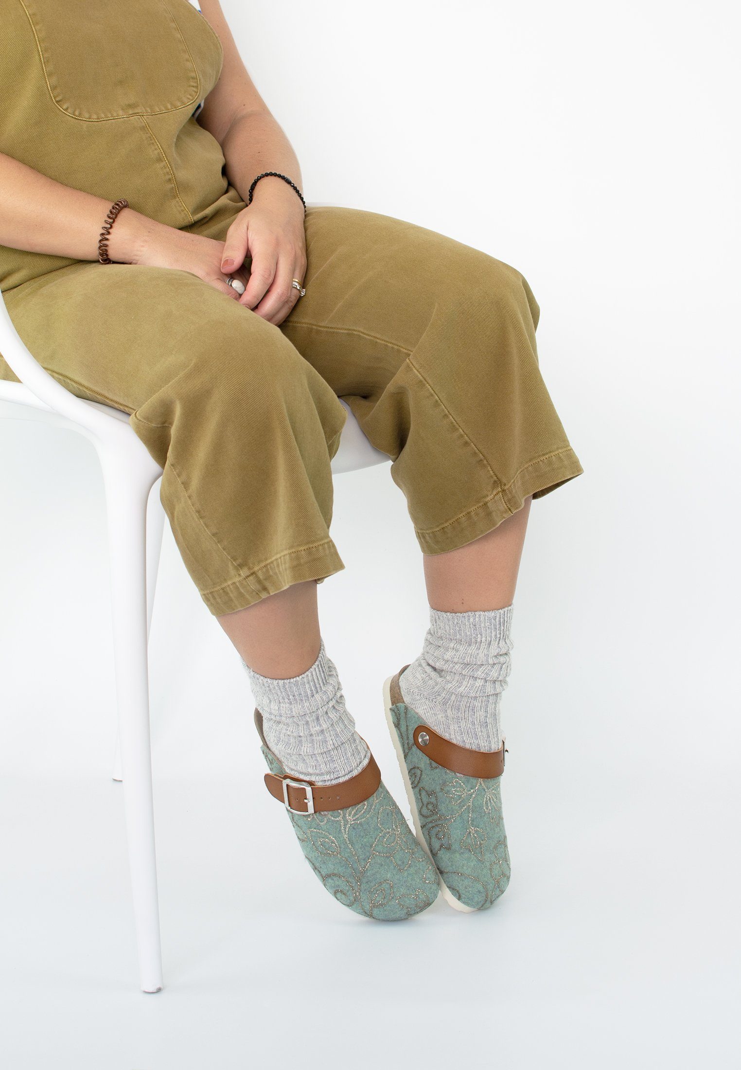 5. Bild von GENUINS Glow Clog