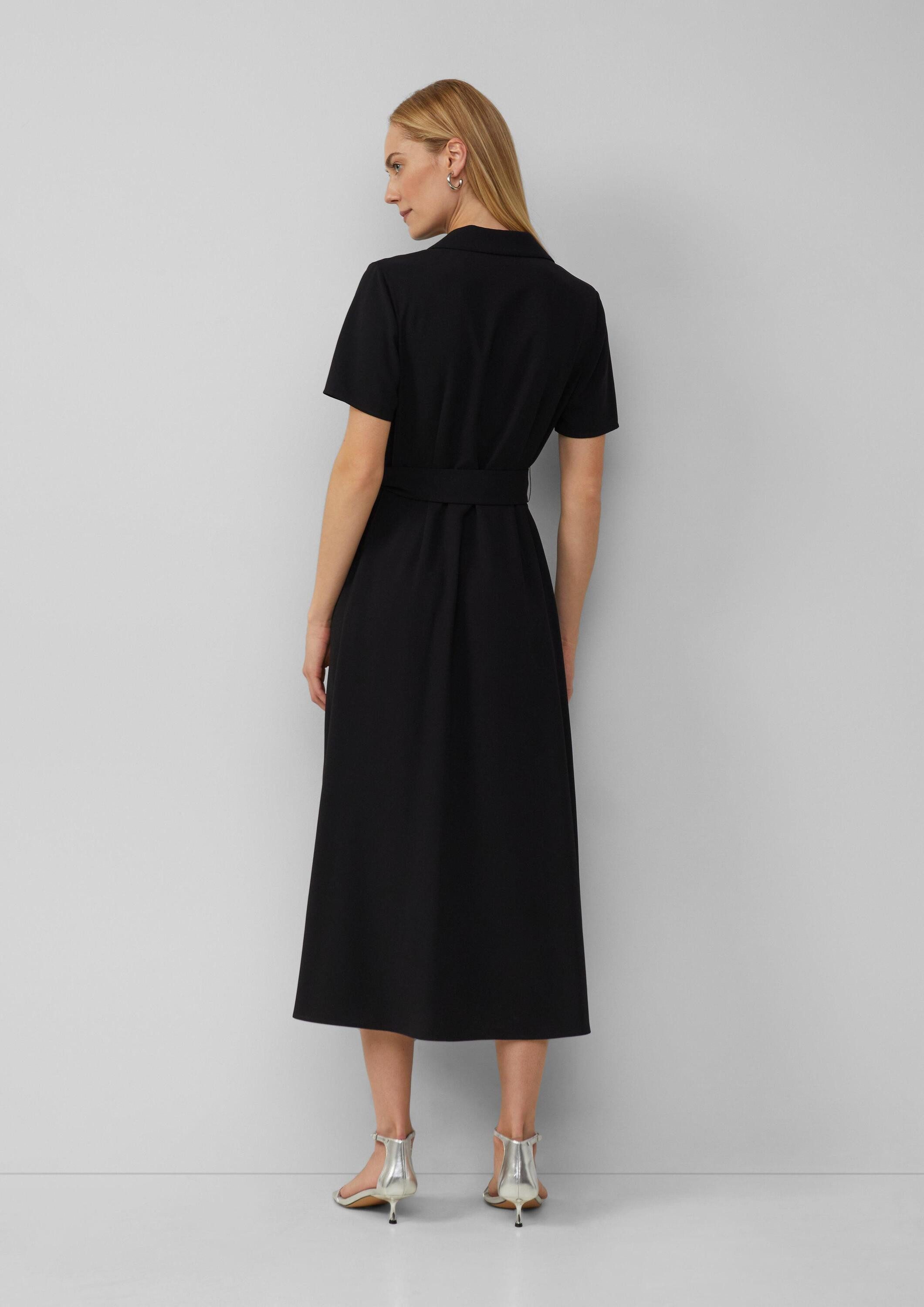 s.Oliver Maxikleid Kleid Figurbetontes Midikleid mit Bindegürtel und Reverskragen