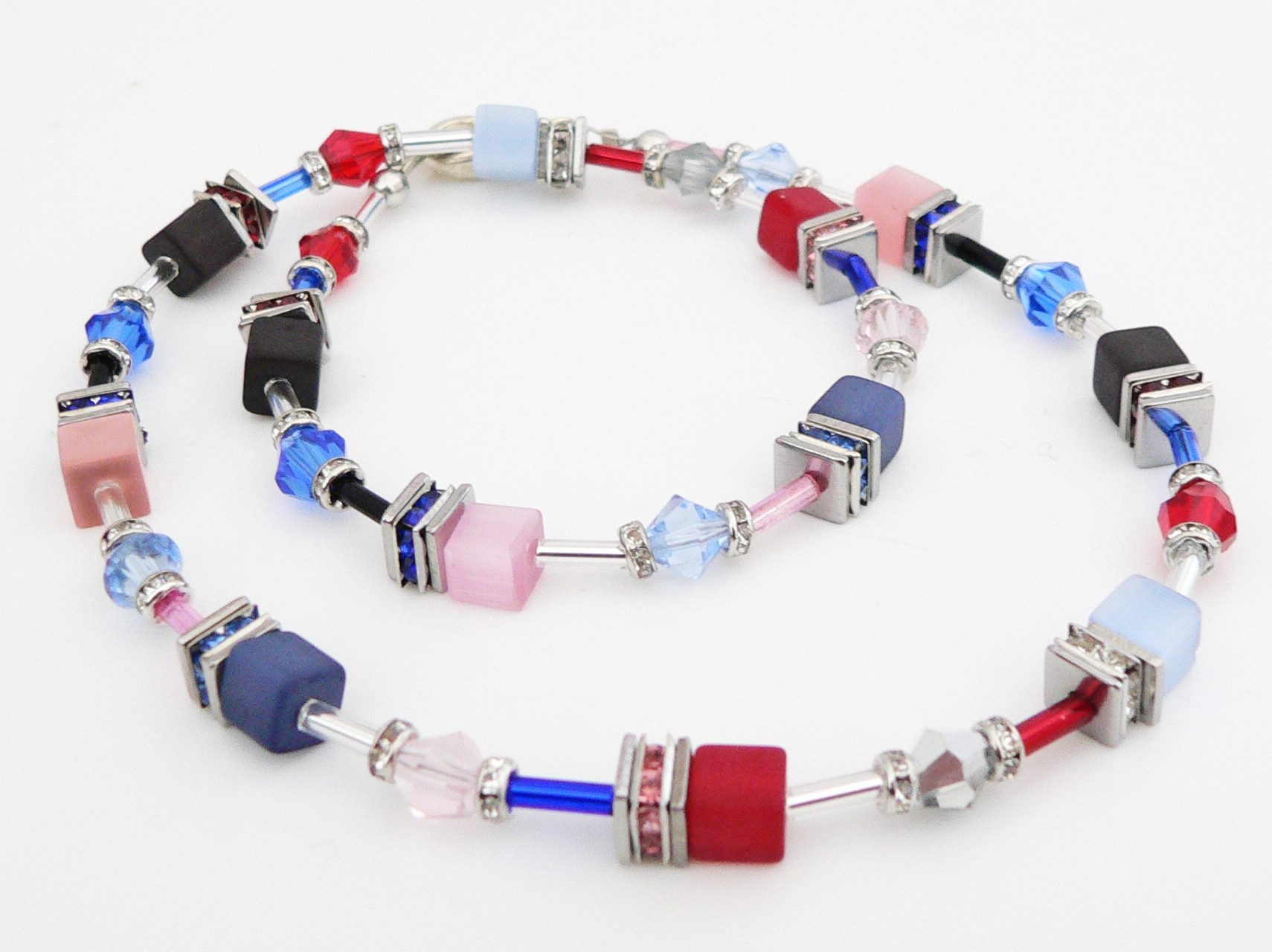 traumschmuck Collier 500. Collier Würfel Cat Eye Polaris Glasrhomben Strass (Valentinstag, Muttertag), handgefertigt, Made in Germany