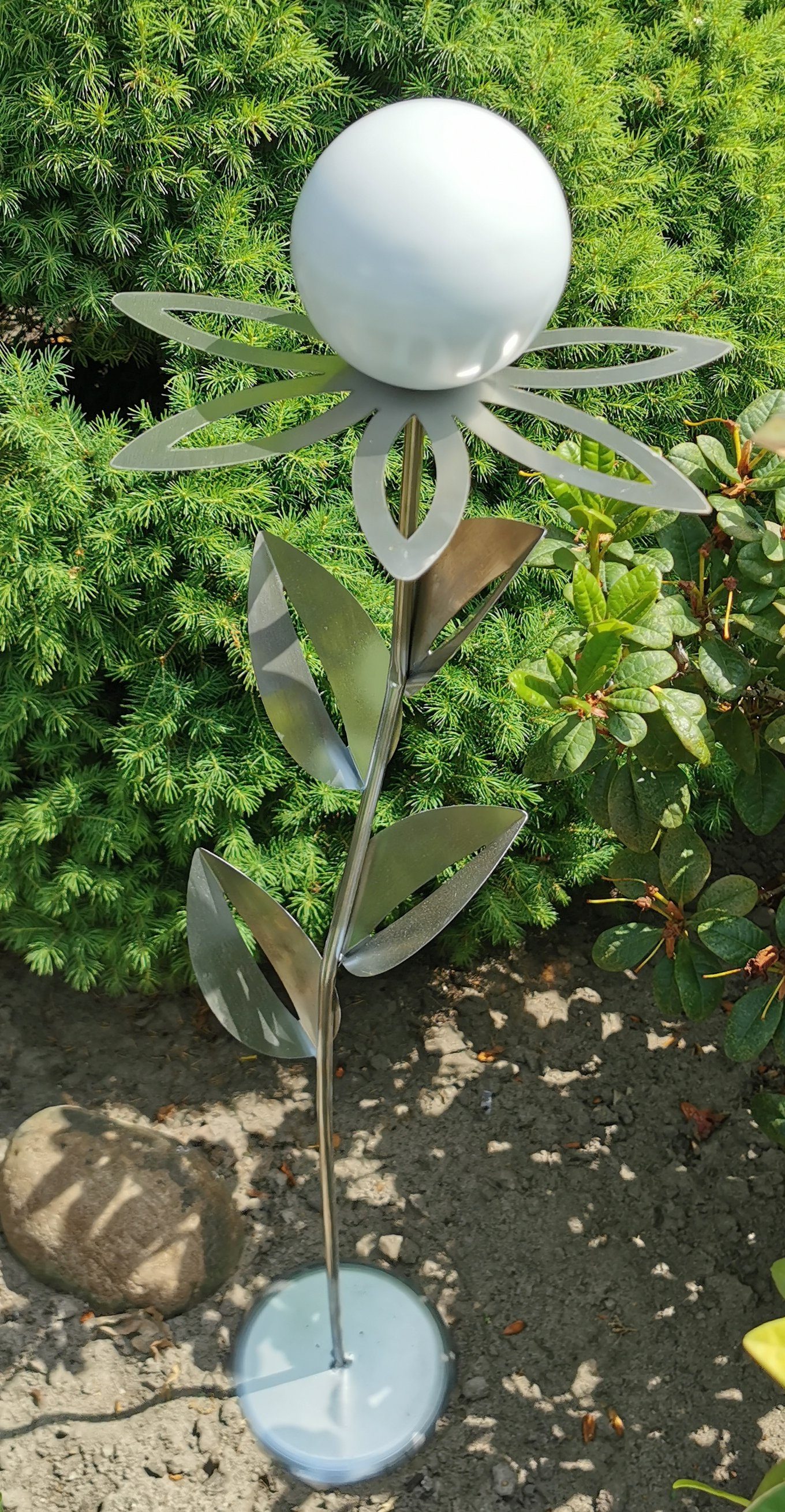 Jürgen Bocker Garten-Ambiente matt 77 Blume und Standfuß Skulptur weiß Kugel Edelstahl Paris Gartenstecker mit cm