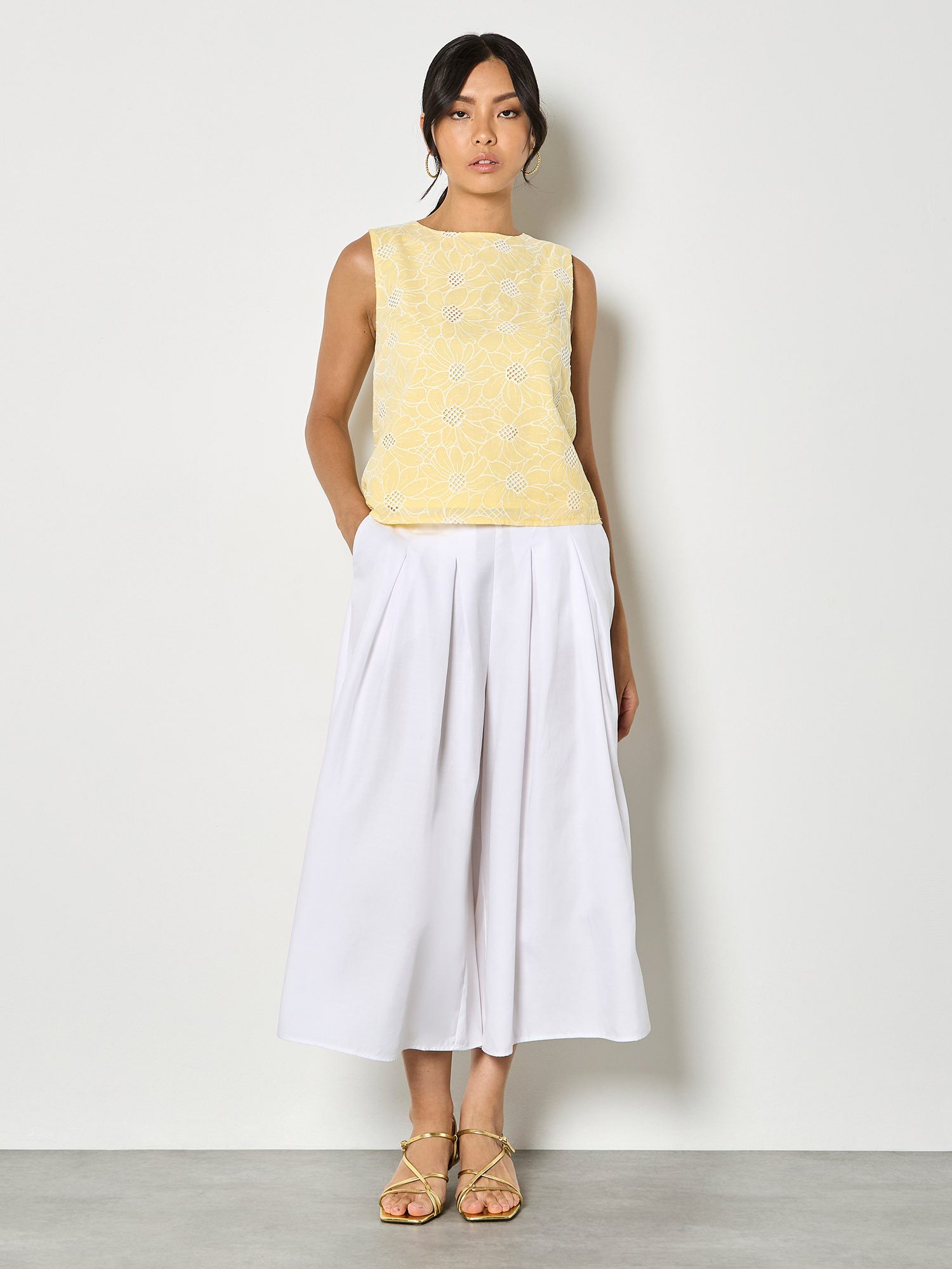 Apricot Spitzentop Top mit floraler Spitzenstickerei Gemustert – Bild 2 von 5