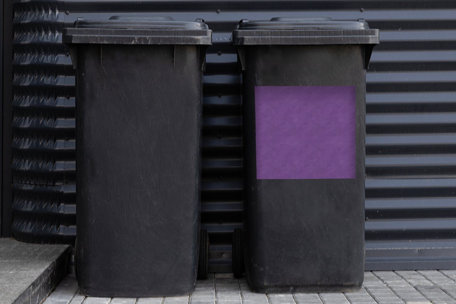 (1 Mülltonne, Leder Lila Tierhaut - Wandsticker Sticker, St), - Abfalbehälter Container, Mülleimer-aufkleber, MuchoWow