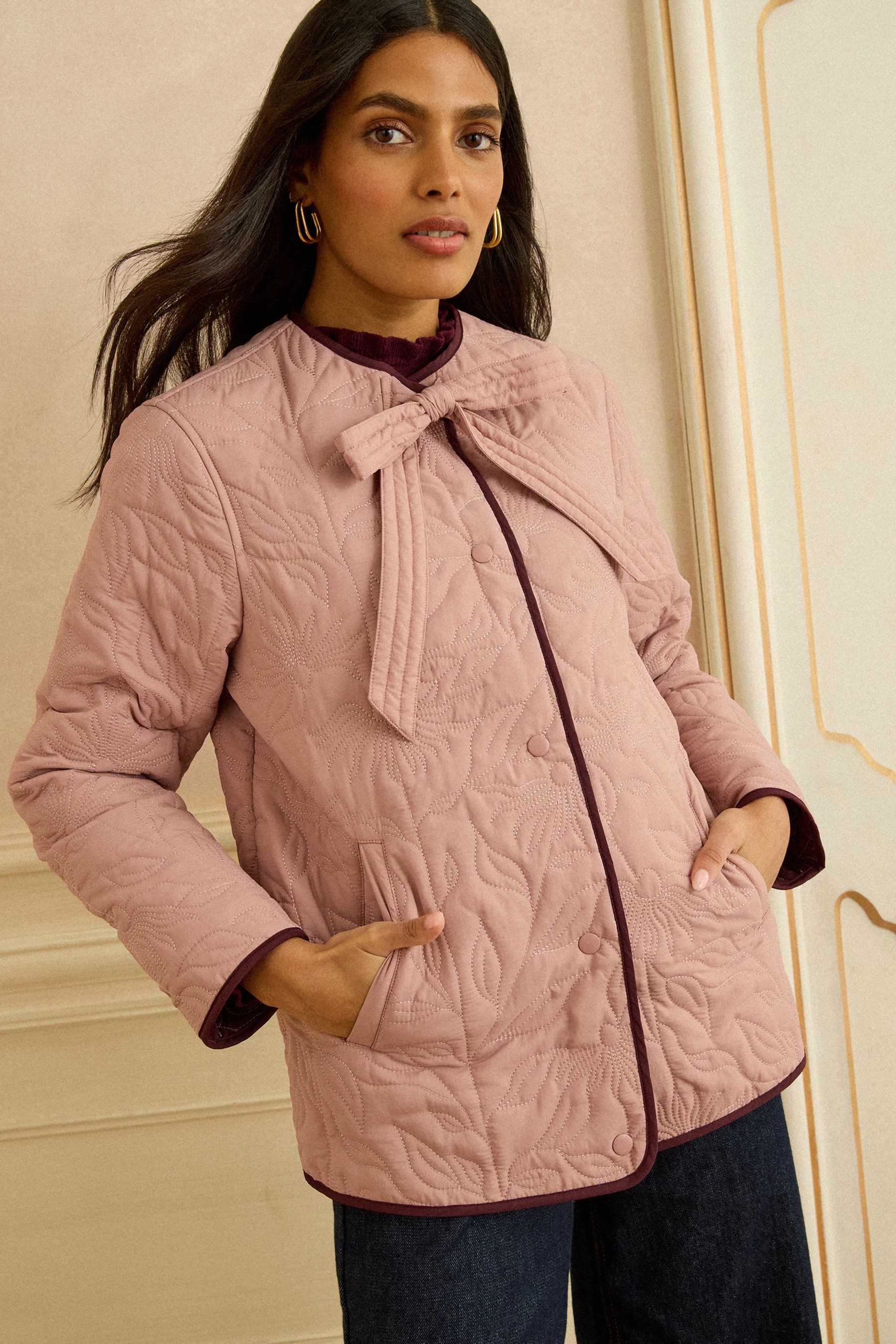 Love & Roses Steppjacke Love & Roses Steppjacke mit Blumenmuster (1-St)