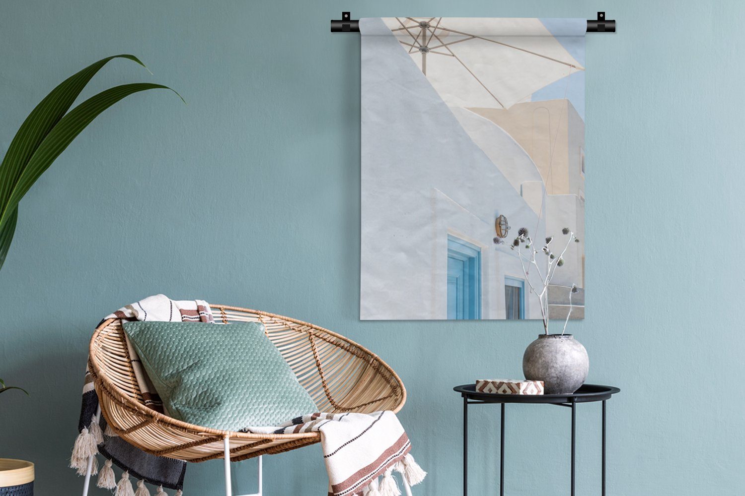 Wohnzimmer, - - an Deko Schlafzimmer MuchoWow für Tapisserie, Tür Blau, Sonnenschirm der Weiß Architektur Wand, - - Wanddekoobjekt