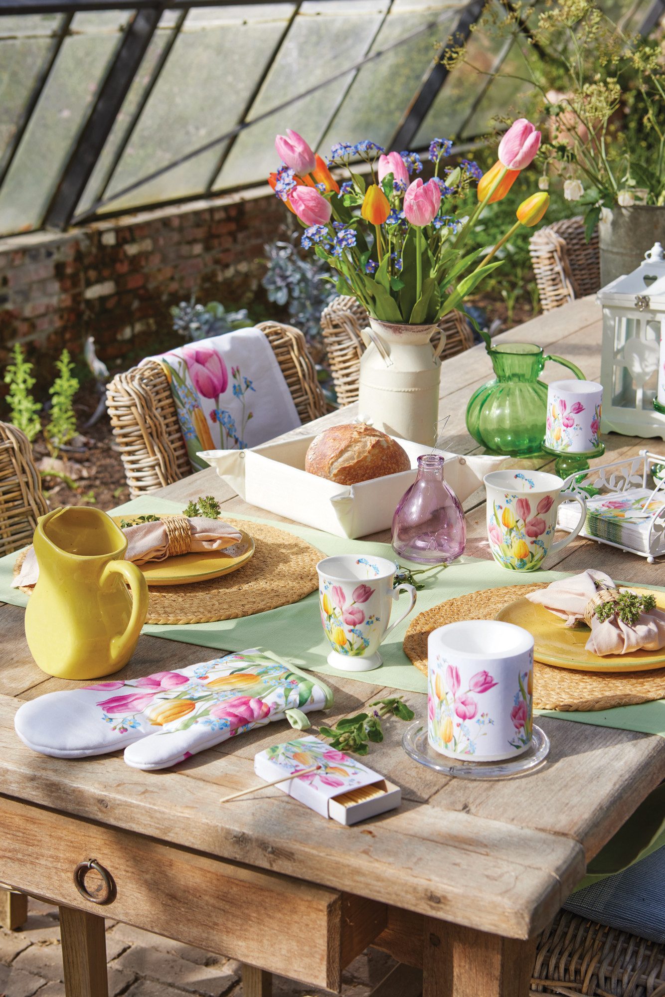 Ambiente® Tischläufer Tulips bouquet (1-tlg, 1-teilig), günstig online kaufen