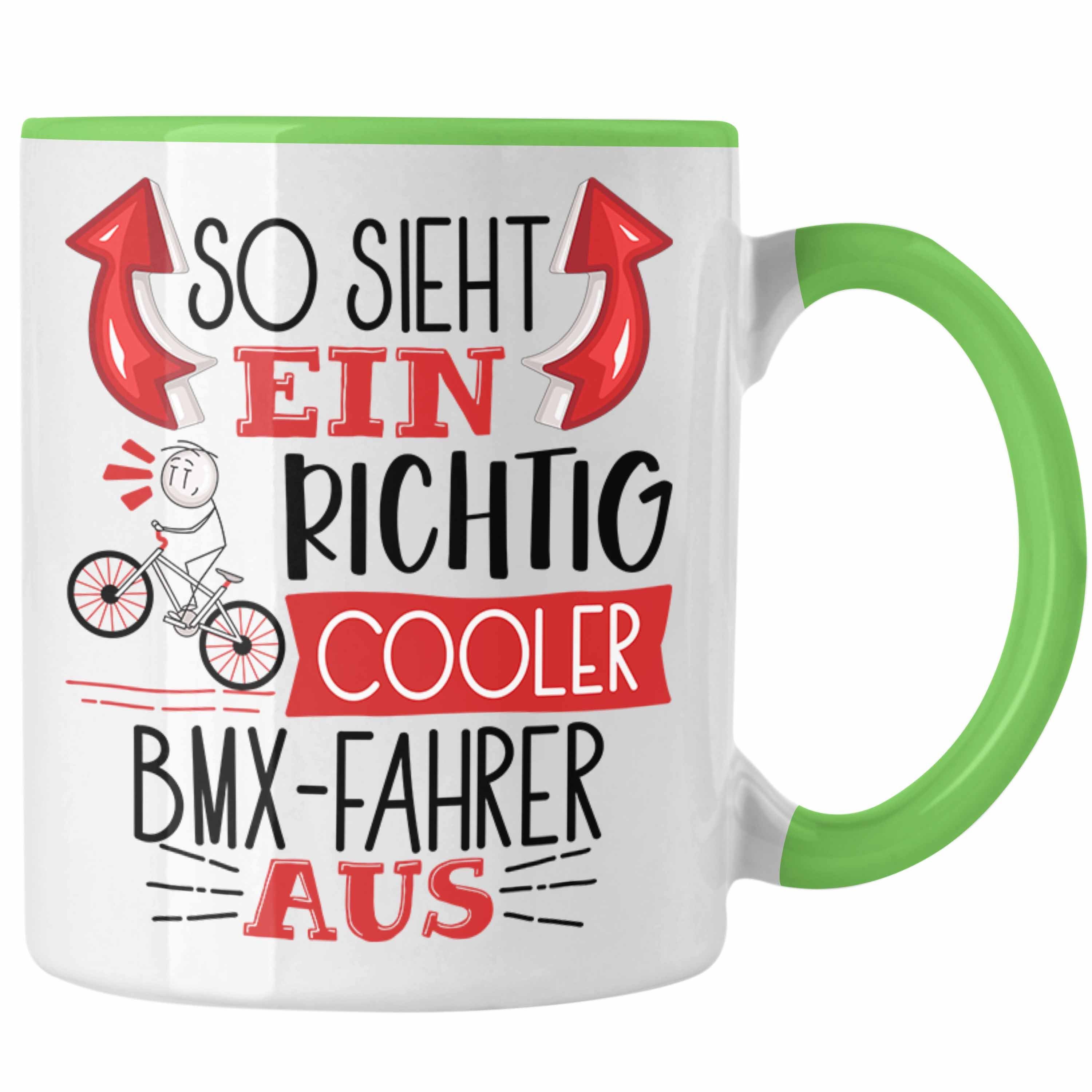 Trendation Tasse So Sieht Ein Richtig Cooler BMX-Fahrer Aus Geschenk Tasse Lustiger Sp Grün