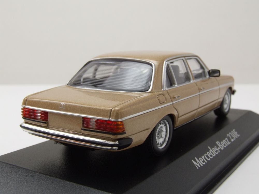 Maxichamps Modellauto Mercedes 230E W123 1982 gold metallic, Maßstab 1:43