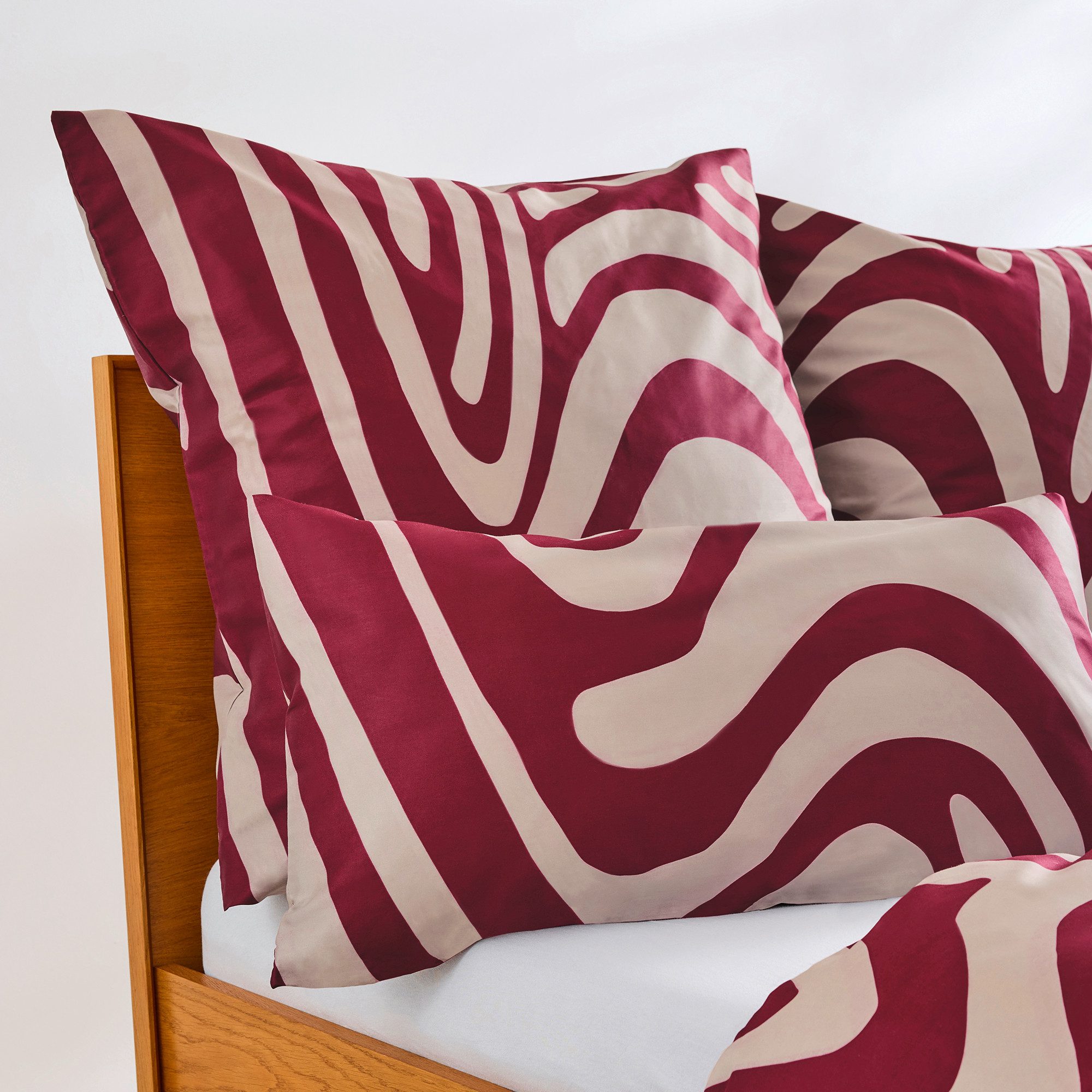 s.Oliver Bettwäsche Satinbettwäsche s.Oliver, Mako-Satin, 2 teilig, im angesagten Trenddesign