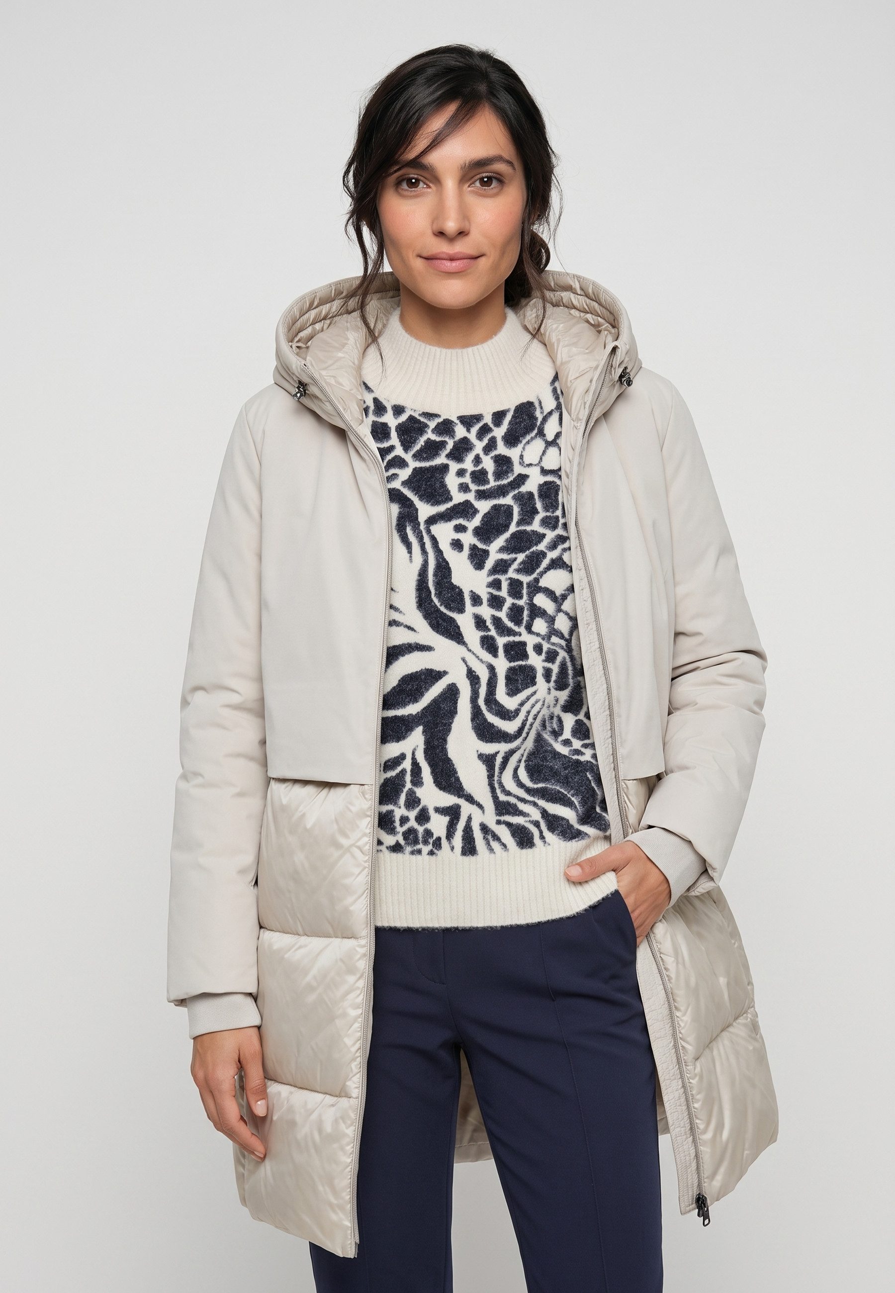 Olsen Outdoorjacke mit Kapuze und Reißverschluss