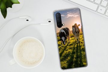 MuchoWow Handyhülle Kühe - Sonne - Gras - Tiere - Bauernhof, Phone Case, Handyhülle OnePlus Nord CE 5G, Silikon, Schutzhülle