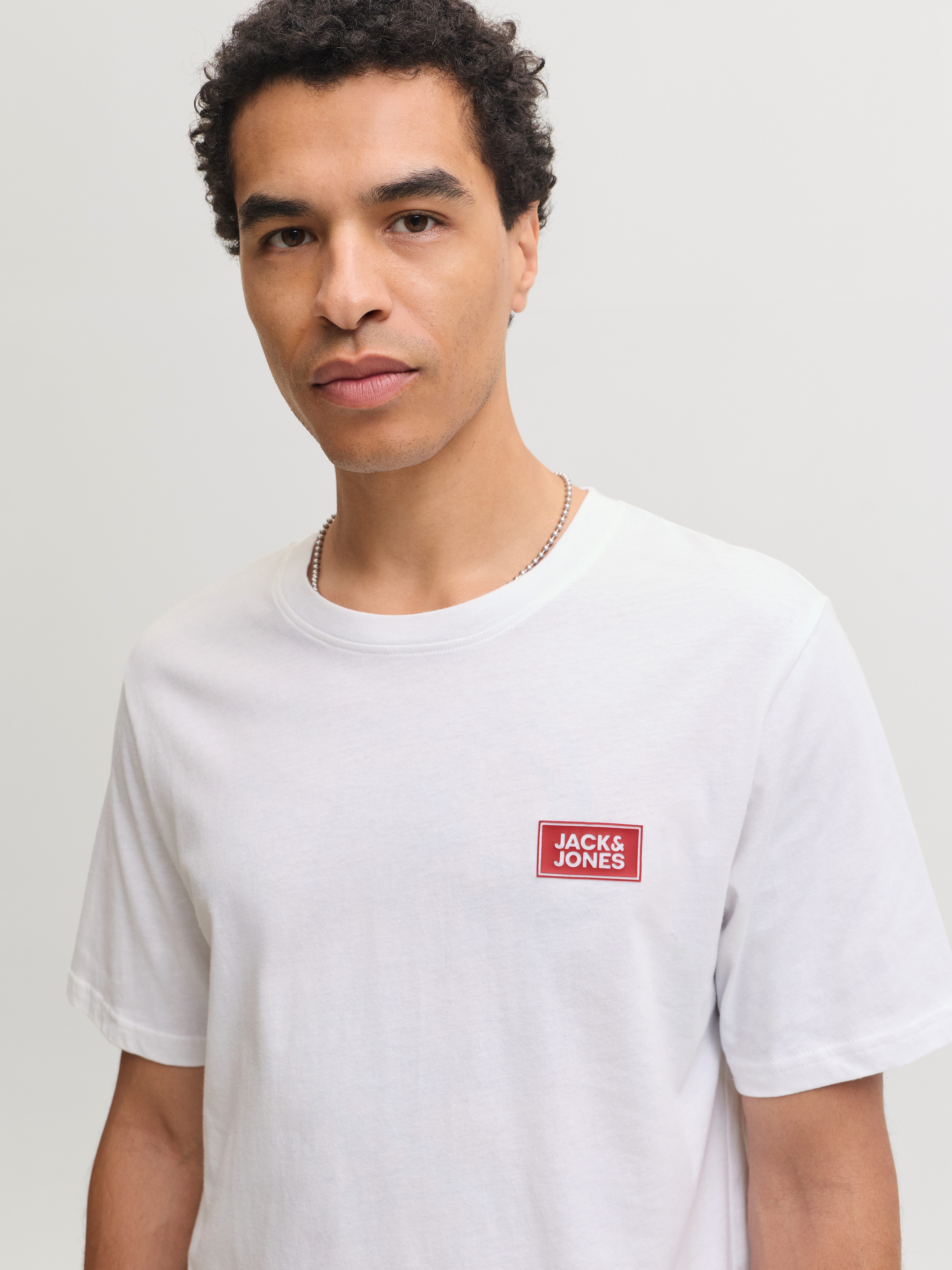 Jack & Jones Rundhalsshirt JJRUSH TEE SS CREW NECK SN Baumwolle, regular fit