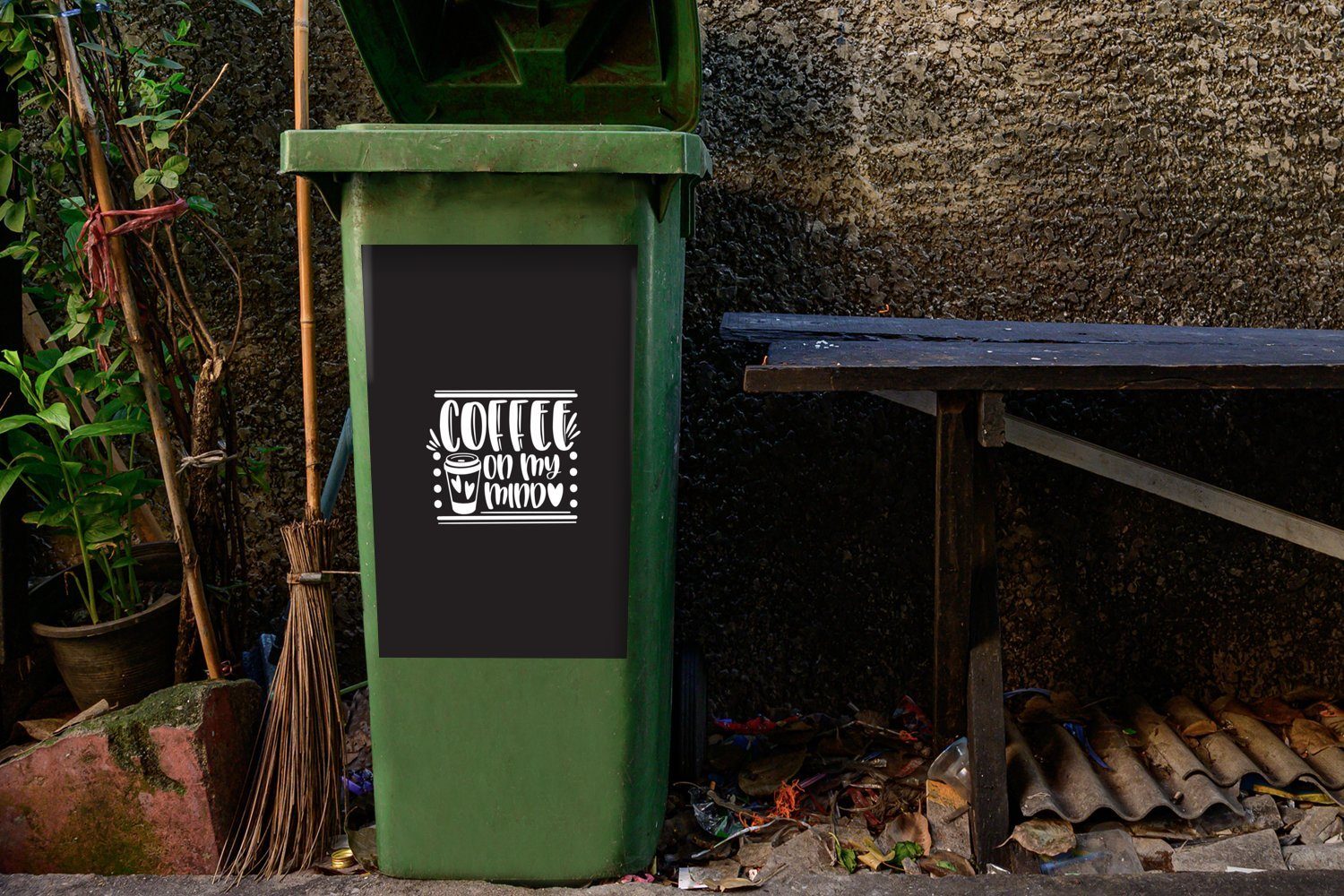 Abfalbehälter Container, Sprichwörter St), (1 Schwarz Kaffee Sticker, - Mülleimer-aufkleber, - Wandsticker Mülltonne, MuchoWow