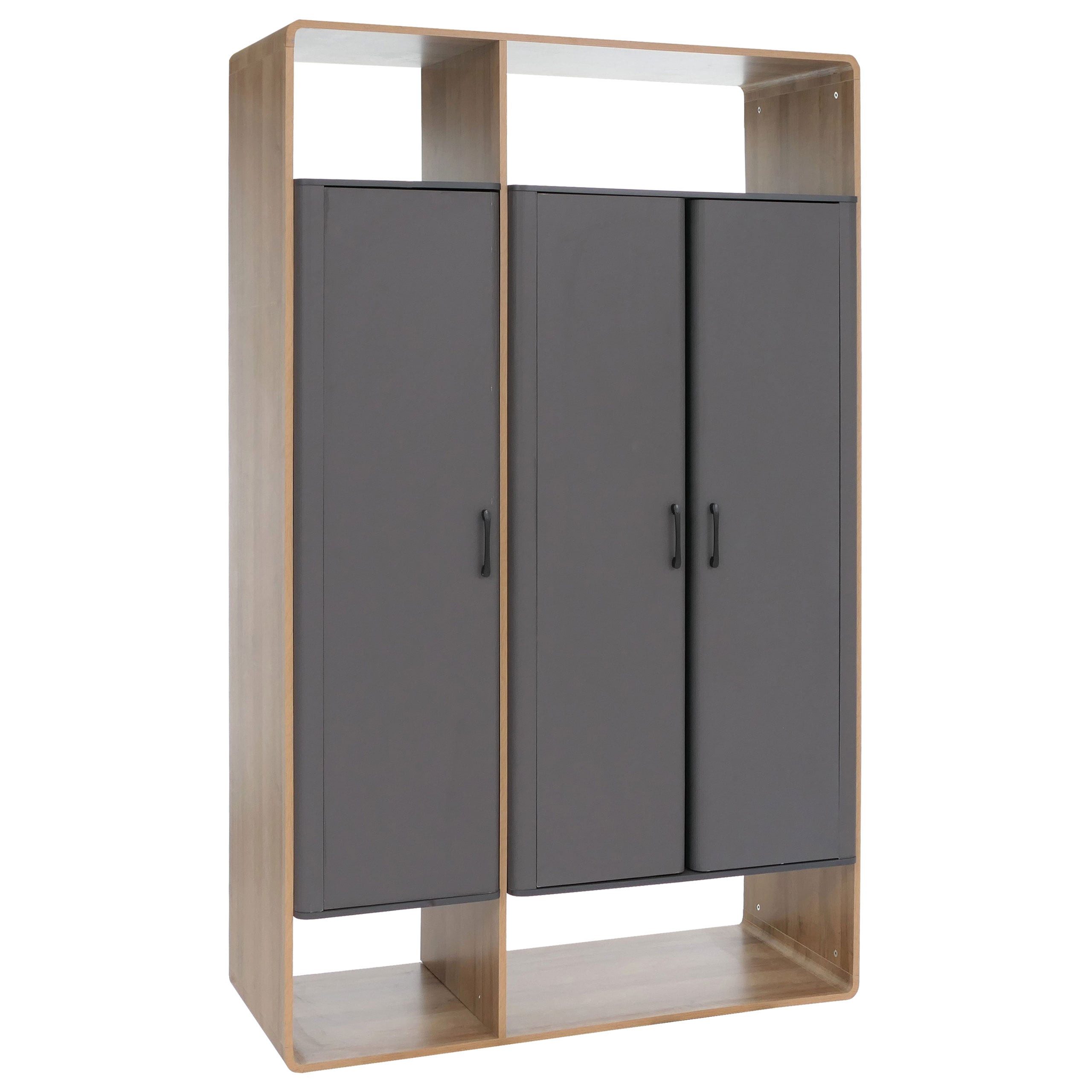 MCW Kleiderschrank MCW-P43-S Bodenschonende Filzgleiter für kratzfreien Stand