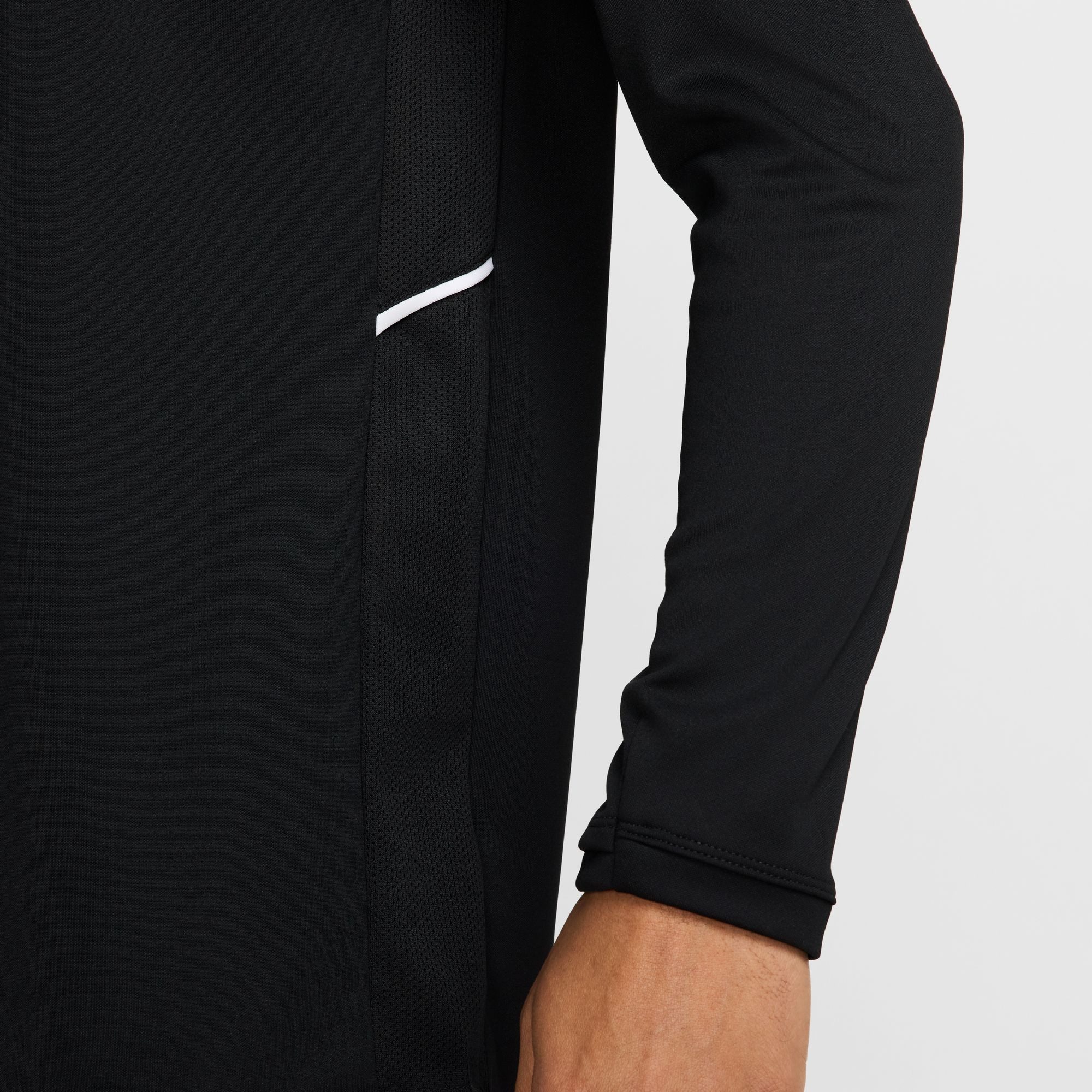 Nike Fußballtrikot Nike Academy Men's Dri-FIT Soccer Drill Top leichtes Drill-Oberteil, mit Viertelreißverschluss, schmale Passform