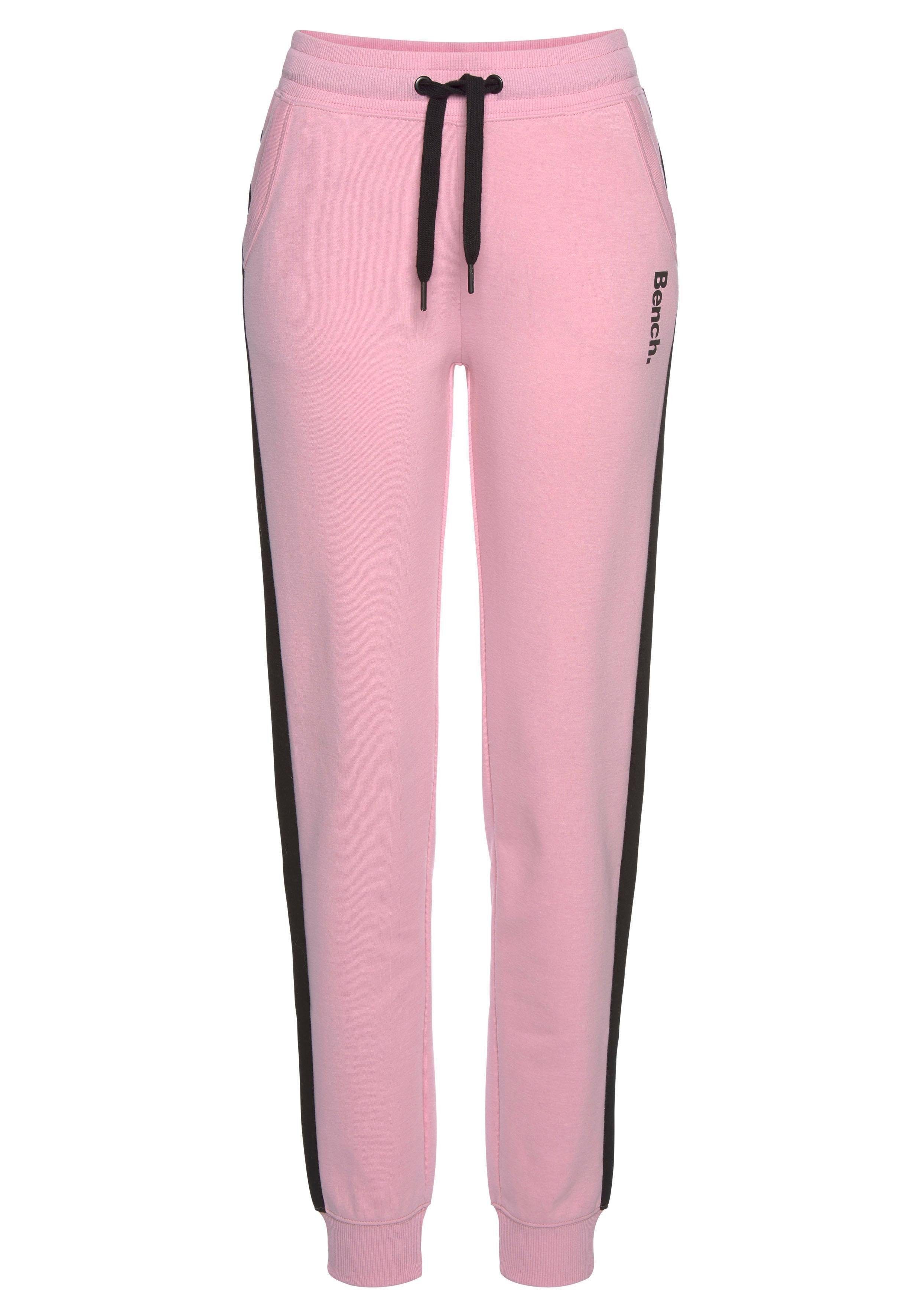 Bench. Loungewear Sweathose mit Seitenstreifen Loungeanzug rosa-schwarz Bein, und schmalem
