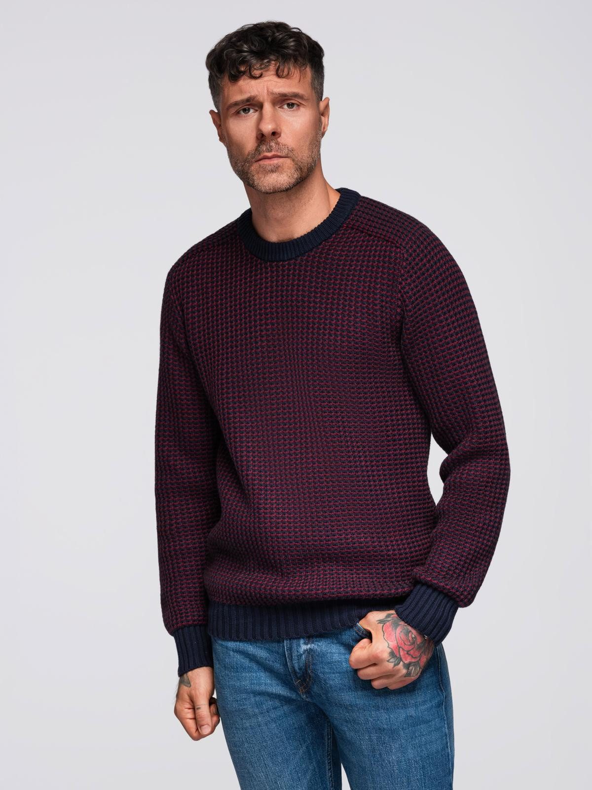Rundhalspullover Herrenpullover mit kontrastierendem Strickmuster