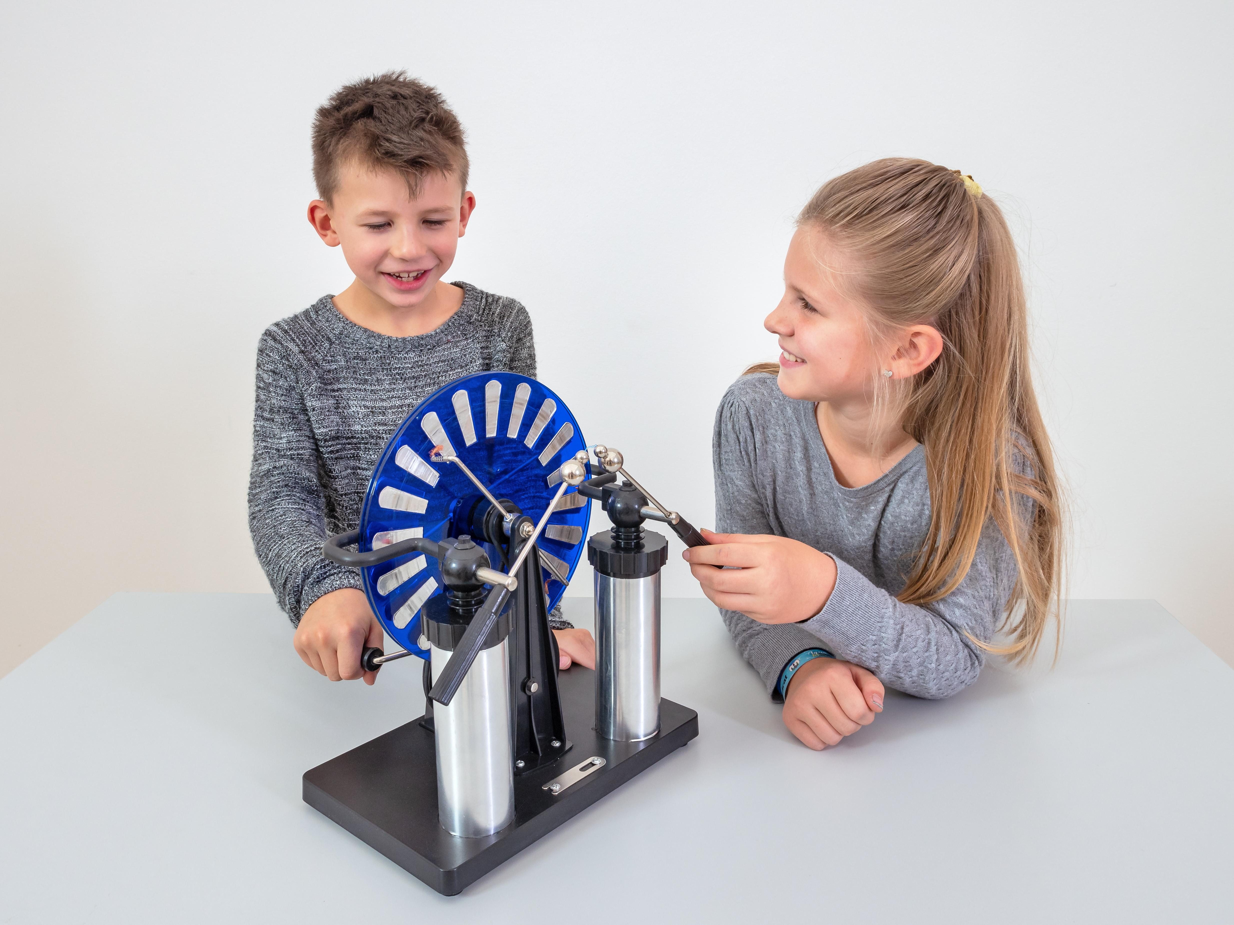 Betzold Experimentierkasten Faszination Energie: Blitzmaschine