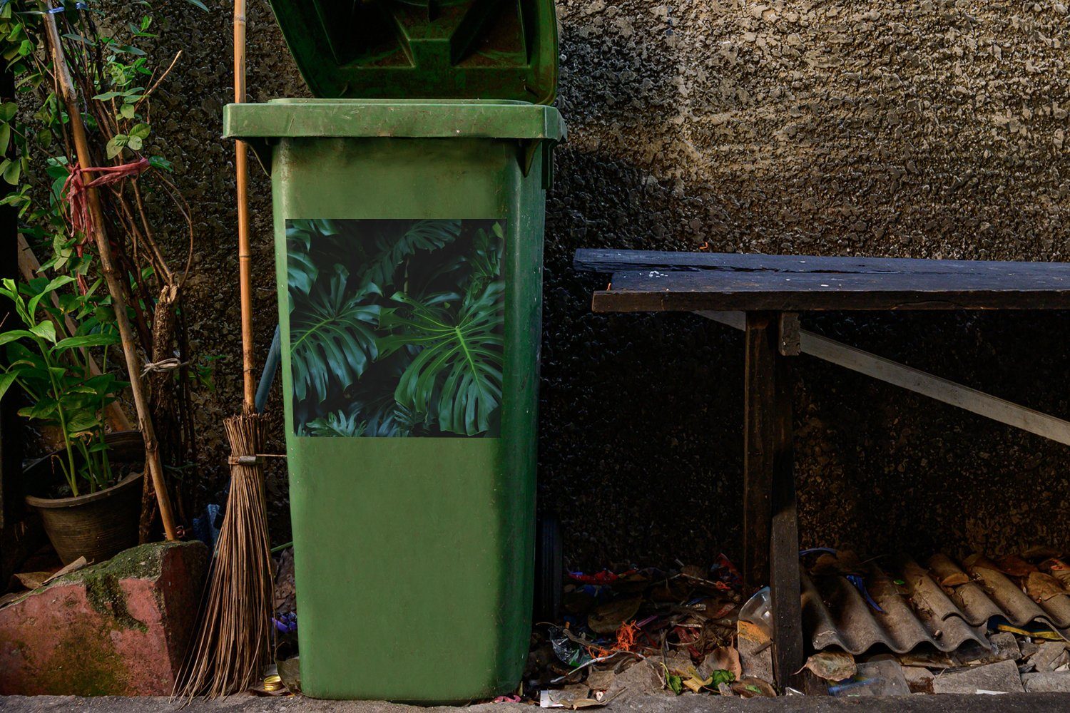 Monstera Tropisch Mülleimer-aufkleber, Wandsticker (1 Abfalbehälter Mülltonne, Container, - Sticker, St), - Blätter MuchoWow - Dschungel