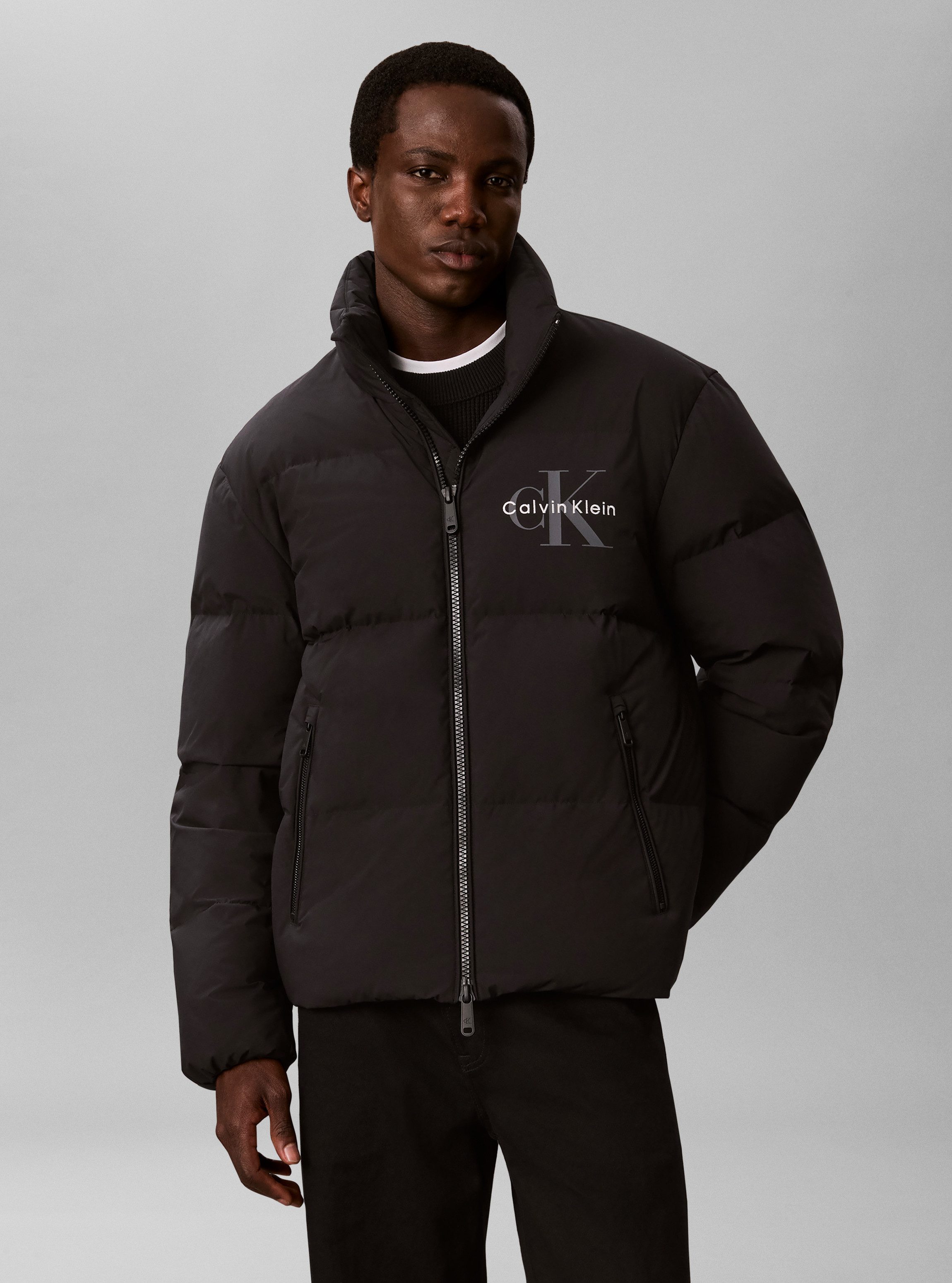 Calvin Klein Jeans Steppjacke NYLON MONOLOGO DOWN PUFFER Regular fit, Logoschriftzug