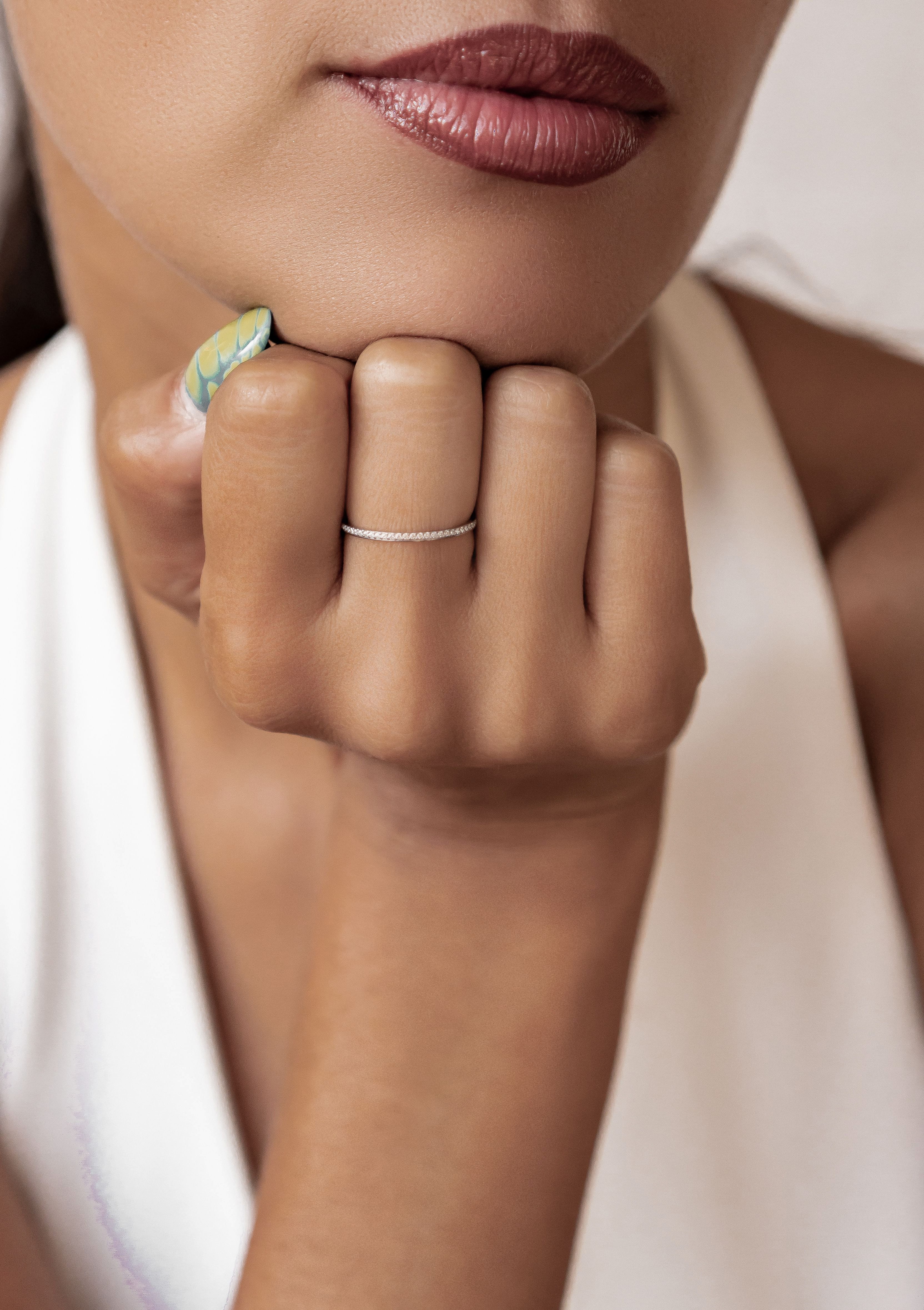 Hey Happiness Fingerring Glimmer, Zirkonia Bandring für Damen, Dünner Edels günstig online kaufen