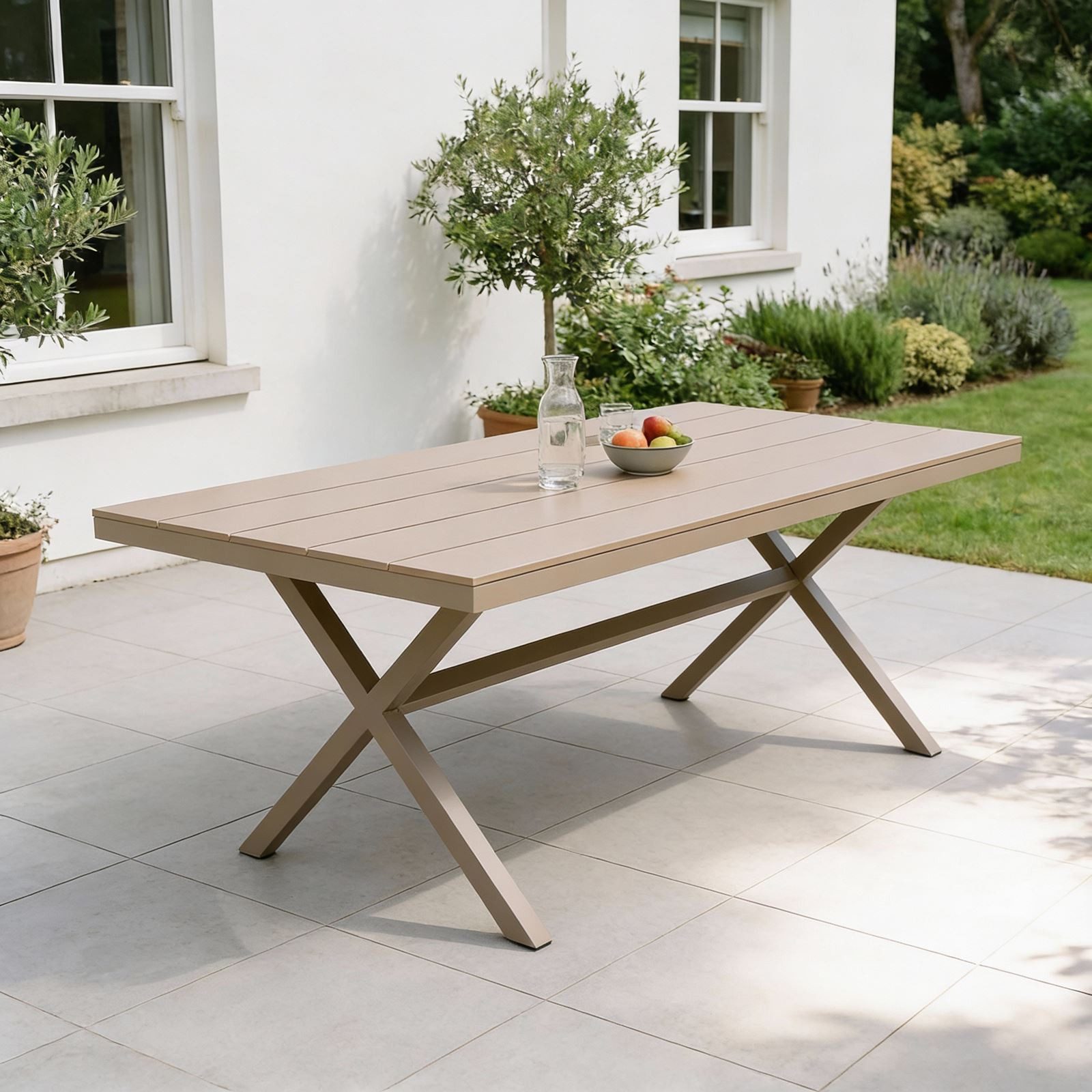 IDIMEX Gartentisch ISOLA, 180 x 100 cm mit Alu Gestell & Tischplatte in Holzoptik champagne