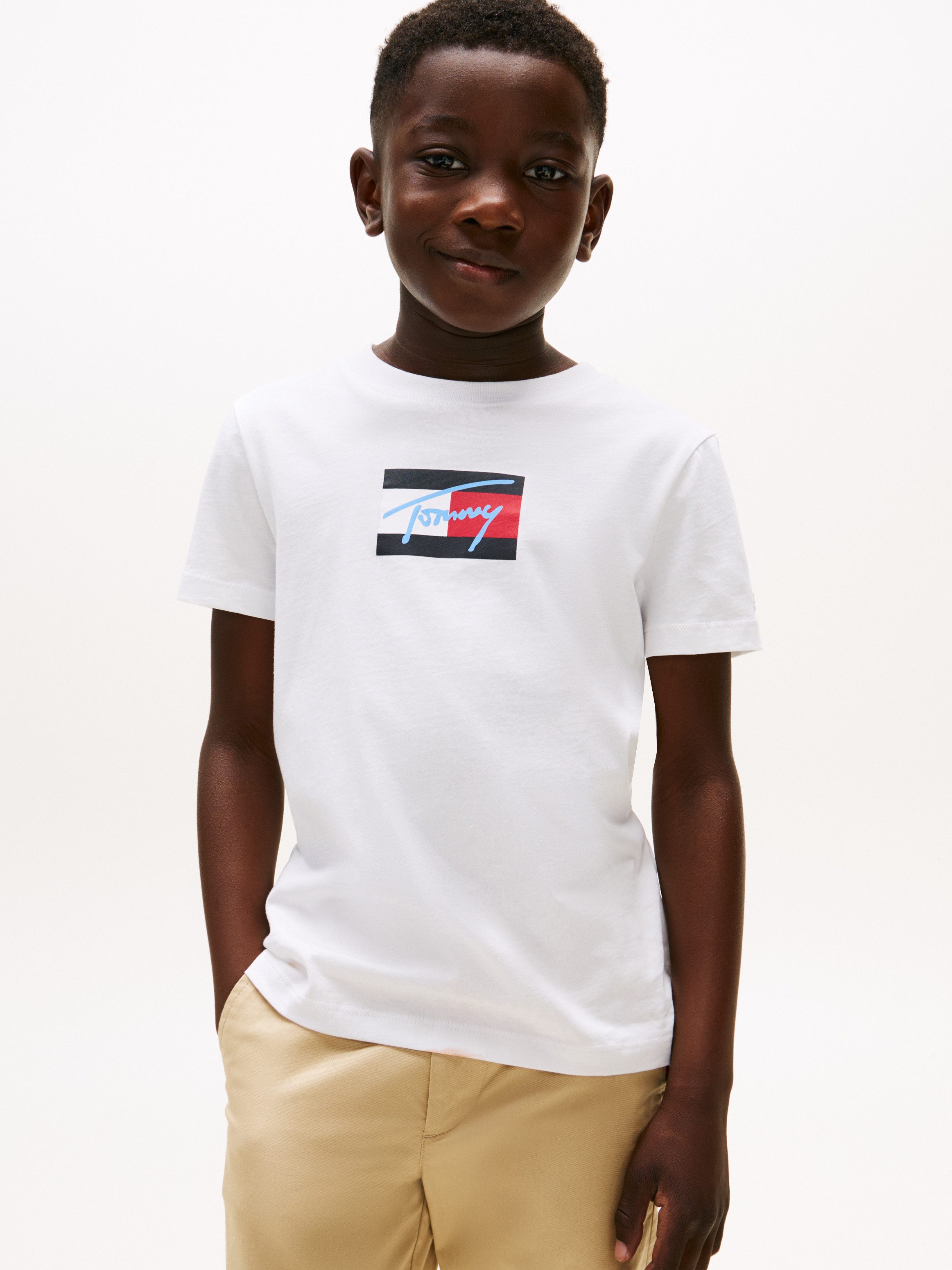 Tommy Hilfiger T-Shirt TOMMY SCRIPT FLAG PRINT TEE SS für Kinder bis 16 Jahre, mit Logo-Print