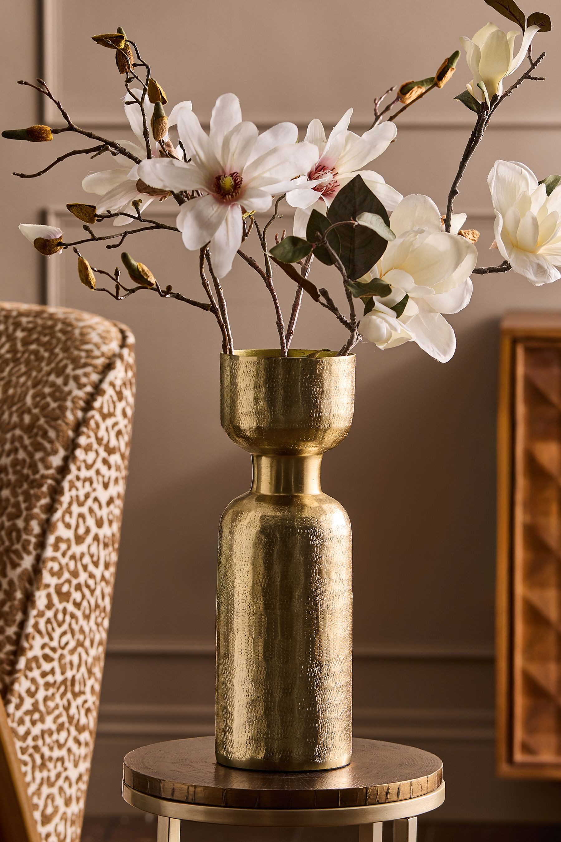 Dekovase Metallvase mit Hammerschlag, mittelgroß