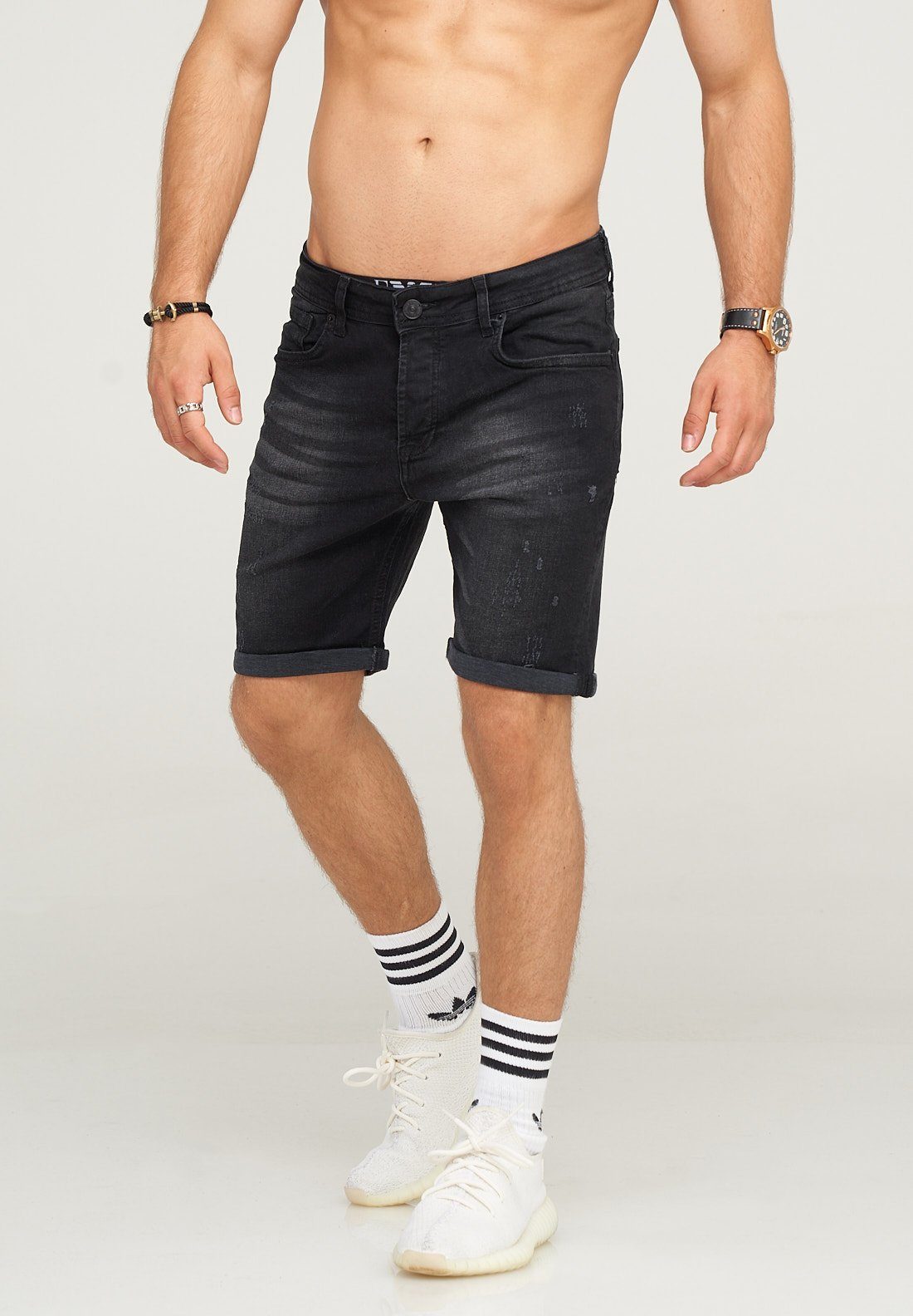 schwarz MALAY behype im klassischen 5-Pocket-Stil Shorts