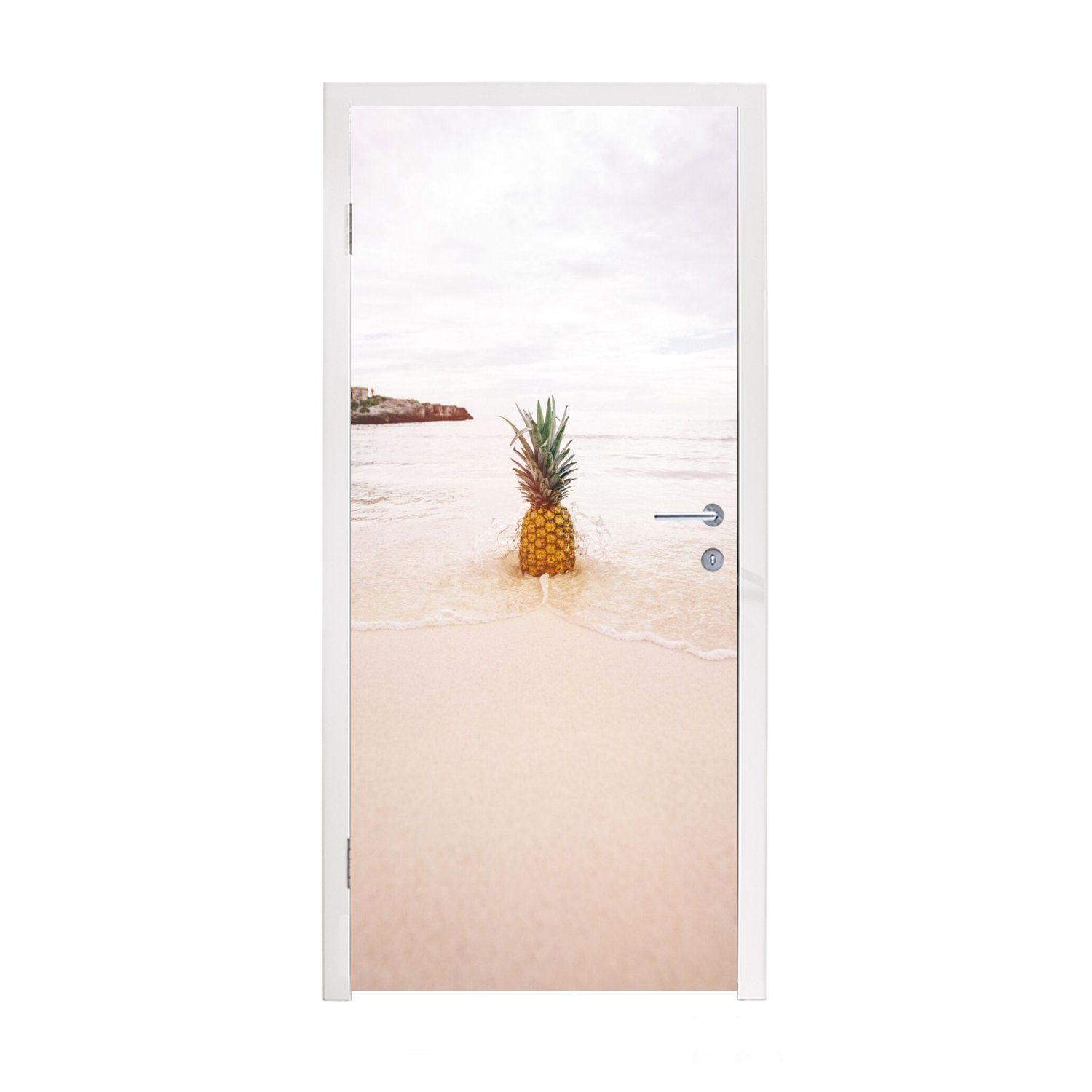 (1 Tür, Matt, Türtapete Fototapete - St), cm - - Ananas für Strand, Sommer Türaufkleber, bedruckt, Sand MuchoWow 75x205