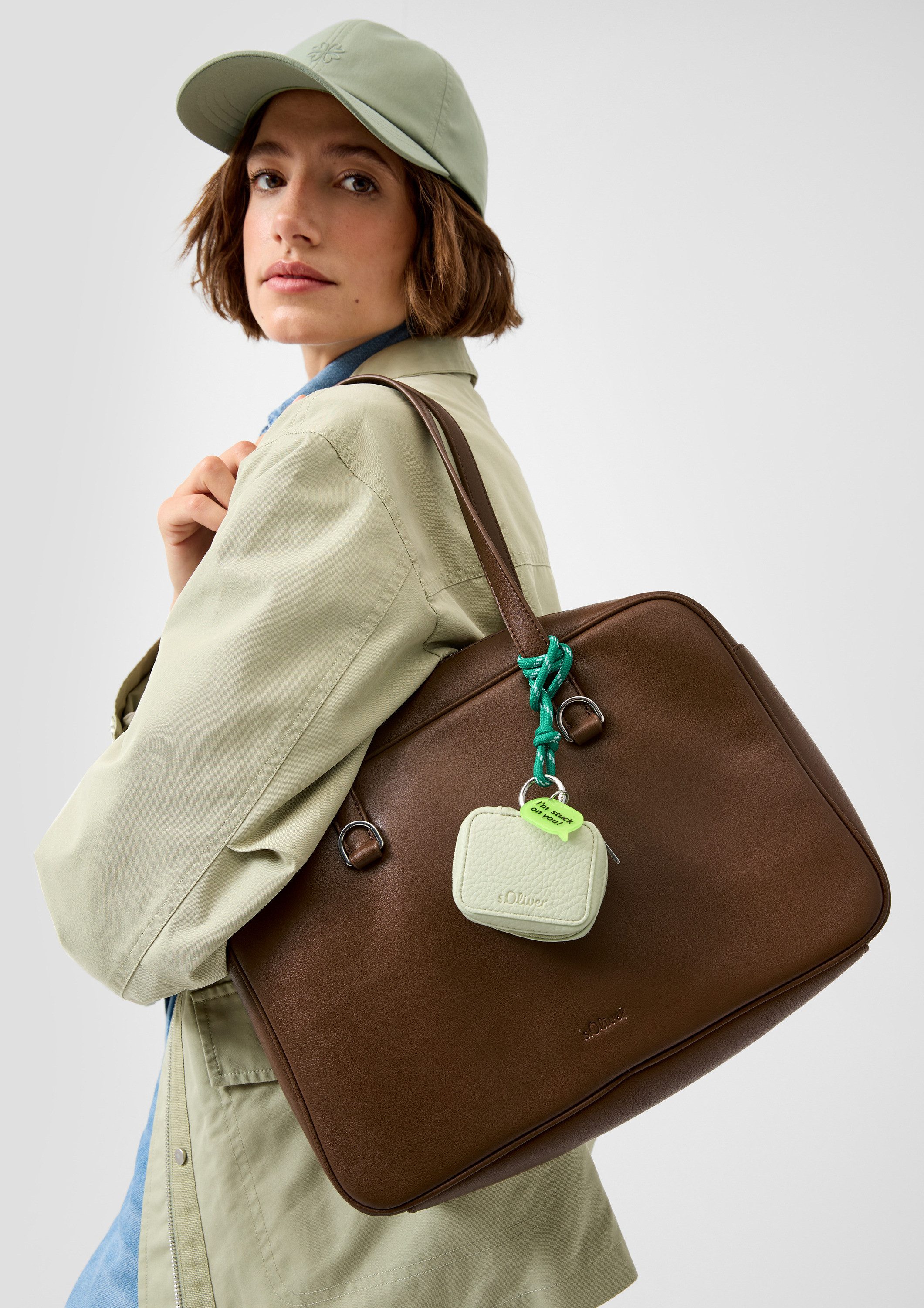 s.Oliver Handtasche Tasche, Handtasche mit abnehmbarem Pouch-Accessoire