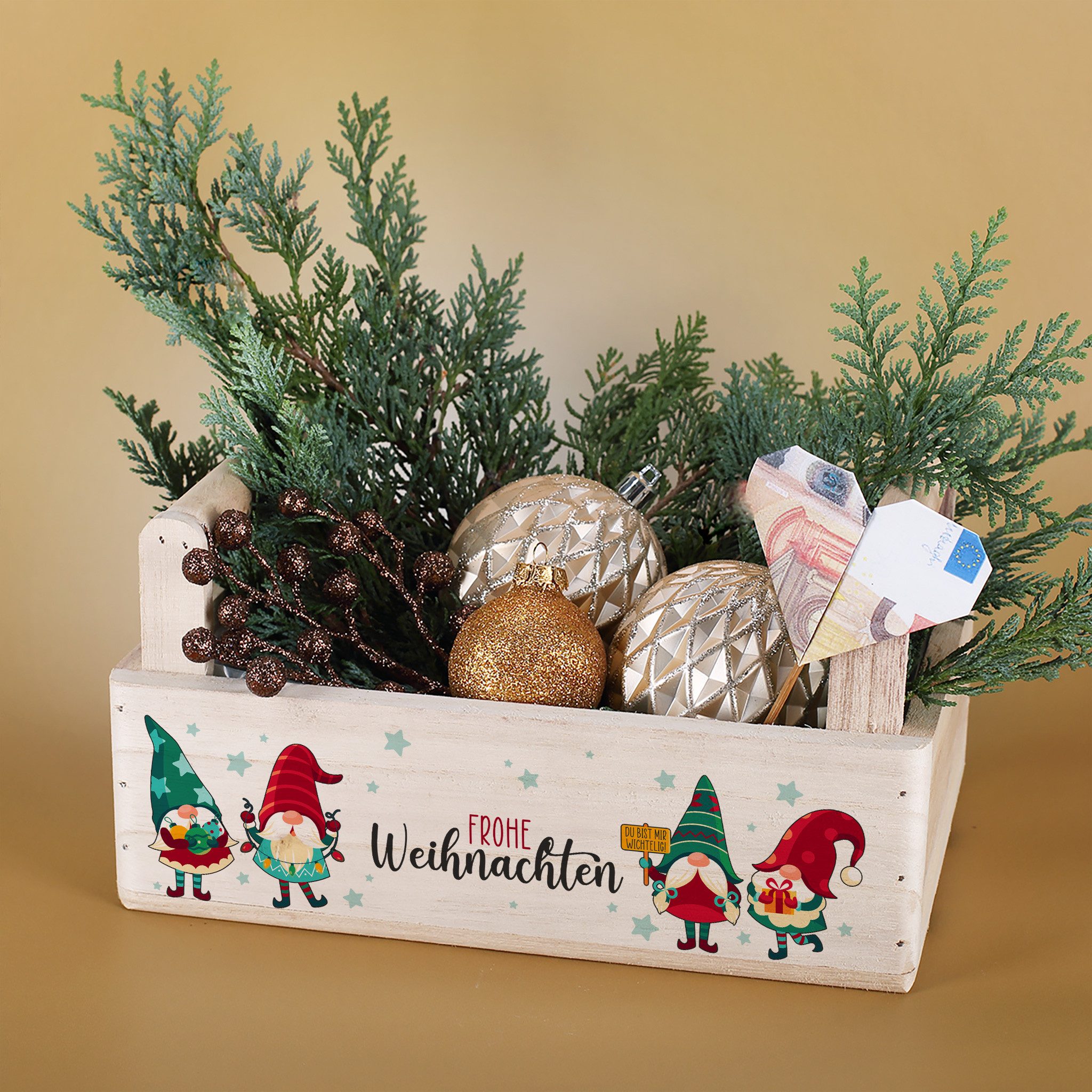 Herz & Heim Geschenkbox zu Weihnachten oder Nikolaus - Holzkorb für Weihnachtsgeschenke, mit Holzgriffen