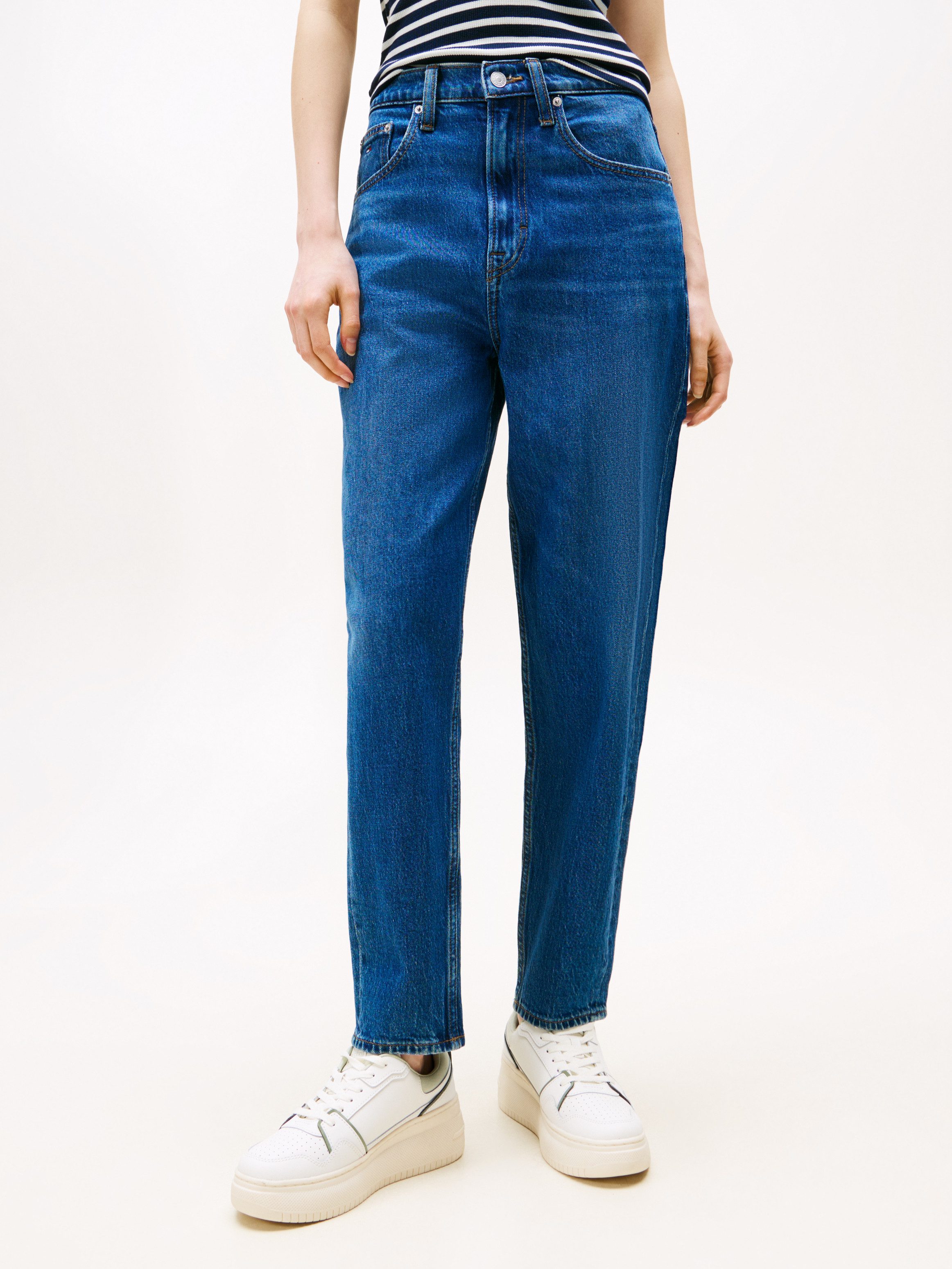 Tommy Джинсы Мамины джинсы High waist - Мамины джинсы Tapered mit Logo-Stickereien