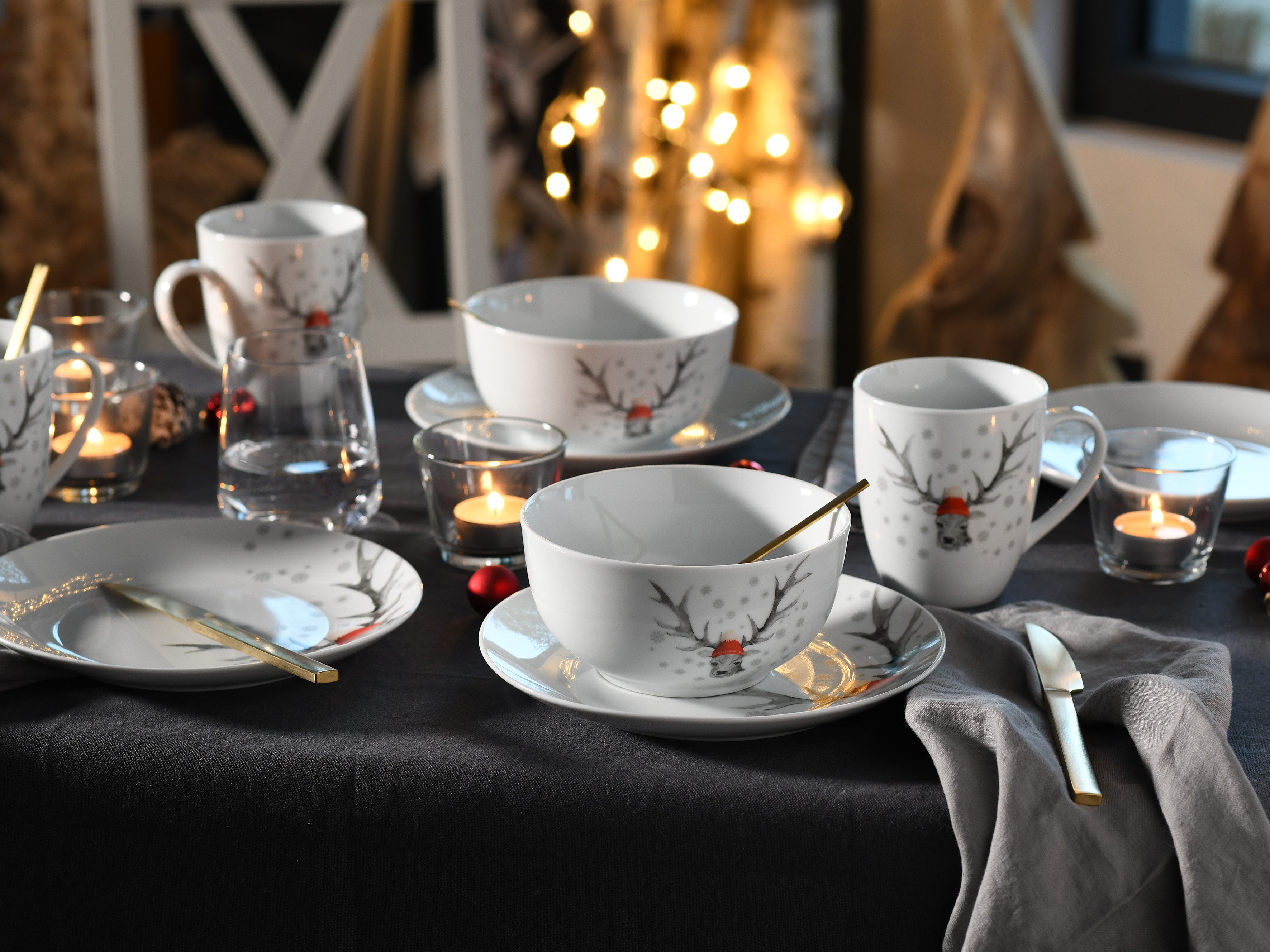 CreaTable Frühstücks-Geschirrset Hirsch, Frühstücksset 18-tlg (18-tlg), 6 Personen, Porzellan, Winterdekor, Hirschmotiv