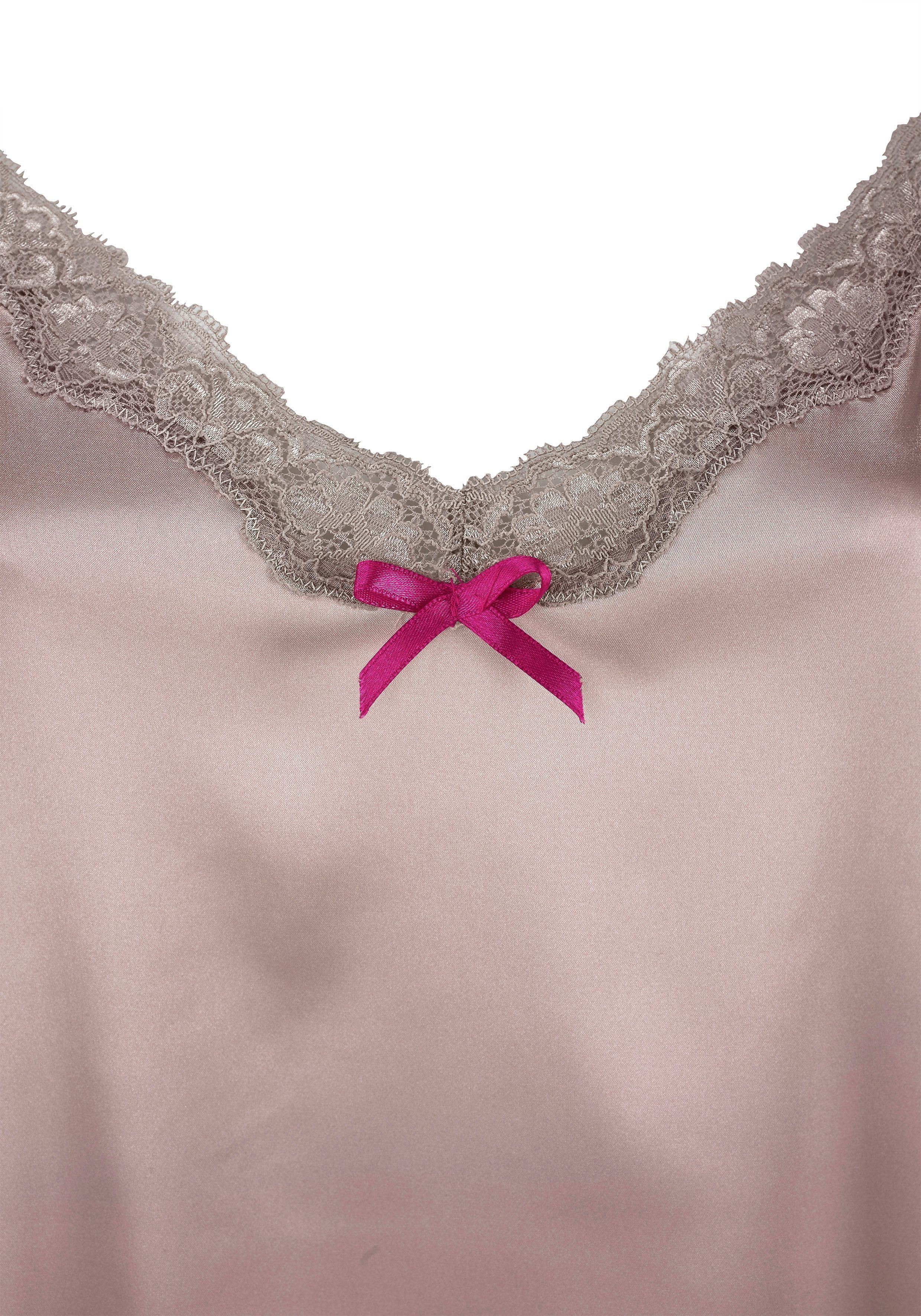 LASCANA Negligé aus edlem Satin-Stretch mit verführerischer Spitze