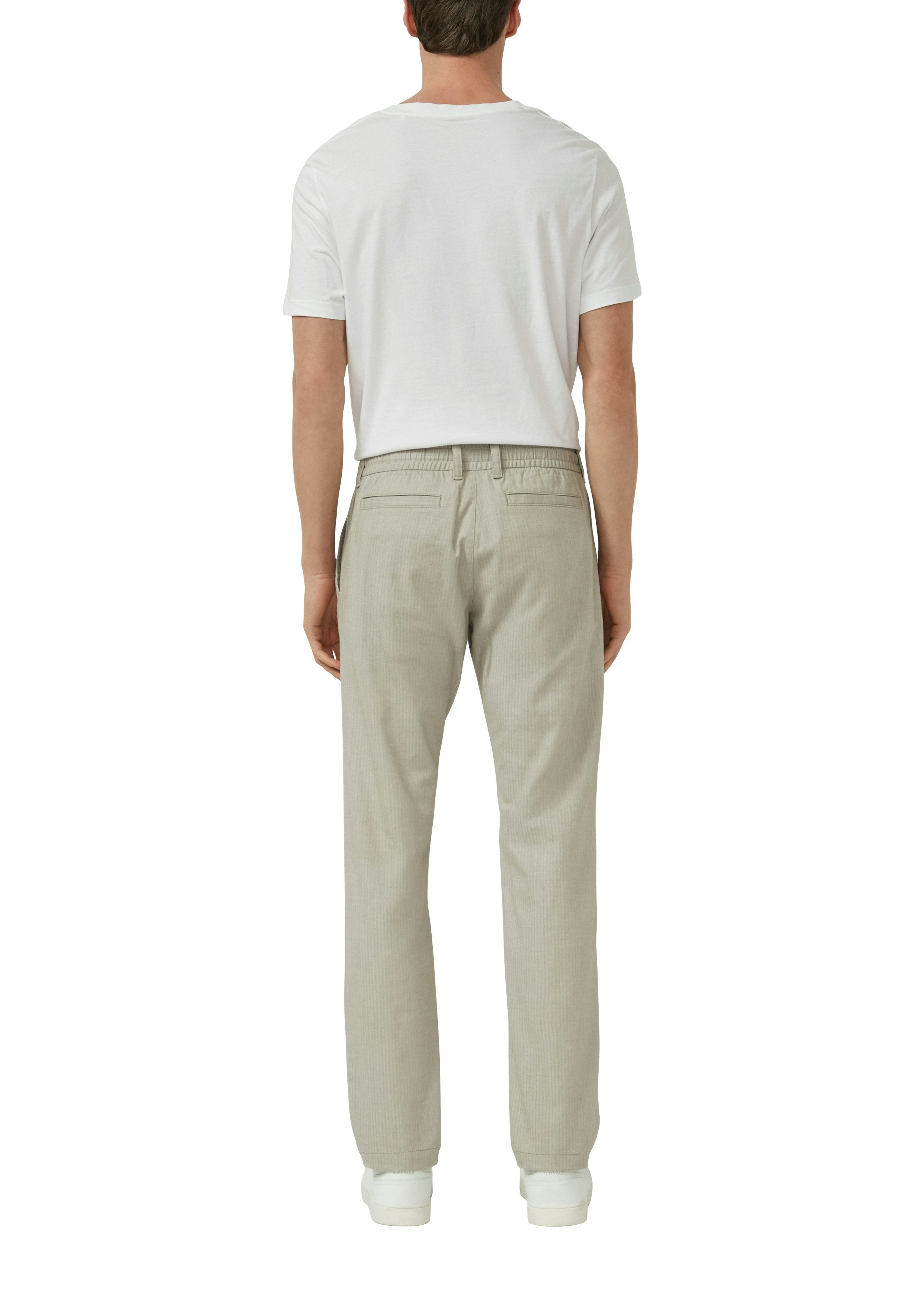 s.Oliver Chinohose mit Stretch und elastichem Bund – Bild 2 von 4