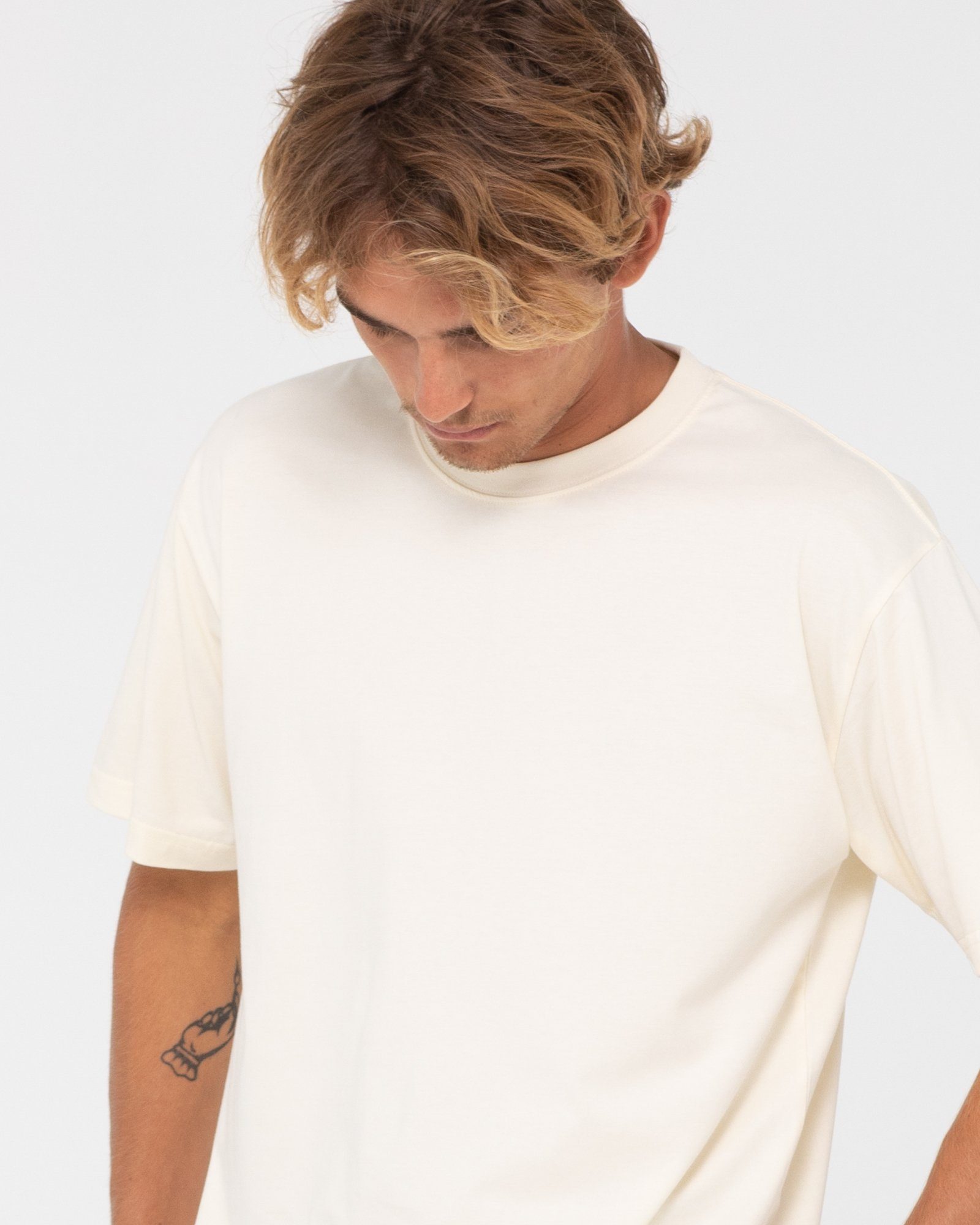 Rusty T-Shirt DELUXE BLANK S/S Egret TEE