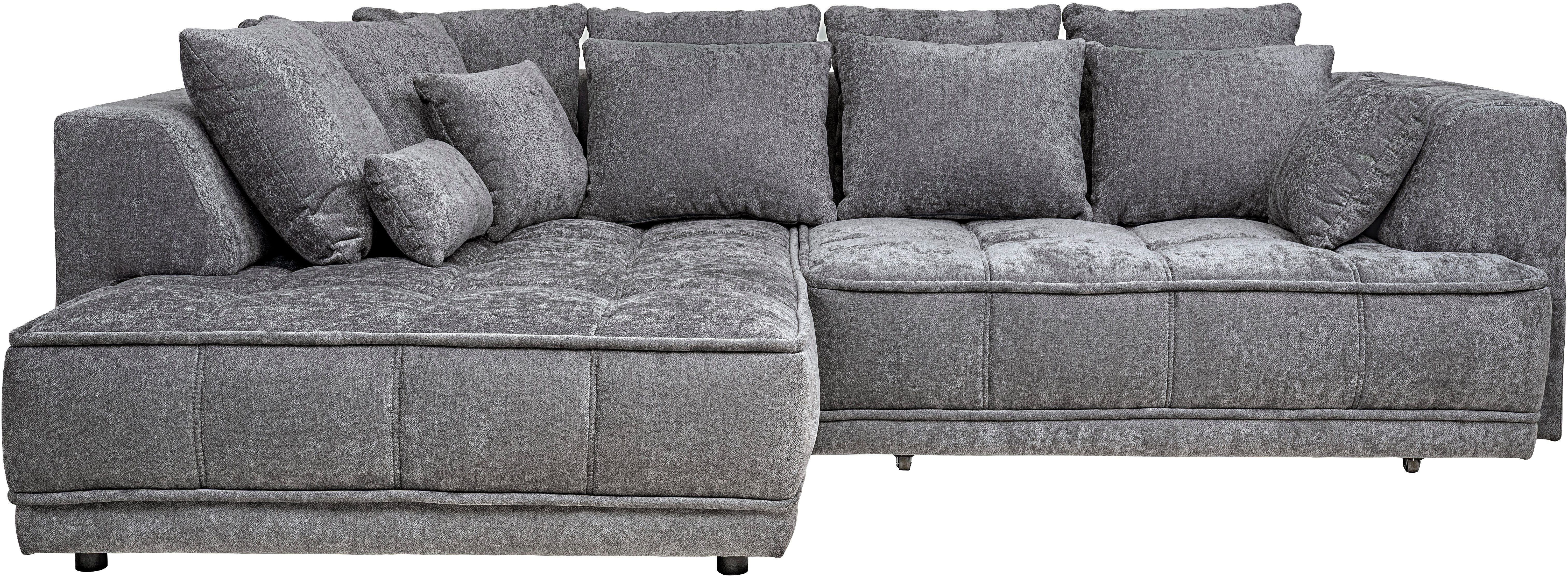 WERK2 Ecksofa Tiga, Komfortsofa mit elekt. Auszugsfunktion, bequem, L-Form, Pure Wohlfühlgarantie: Ausziehbare Sitztiefe, XXL-Ottomane & Kissen.