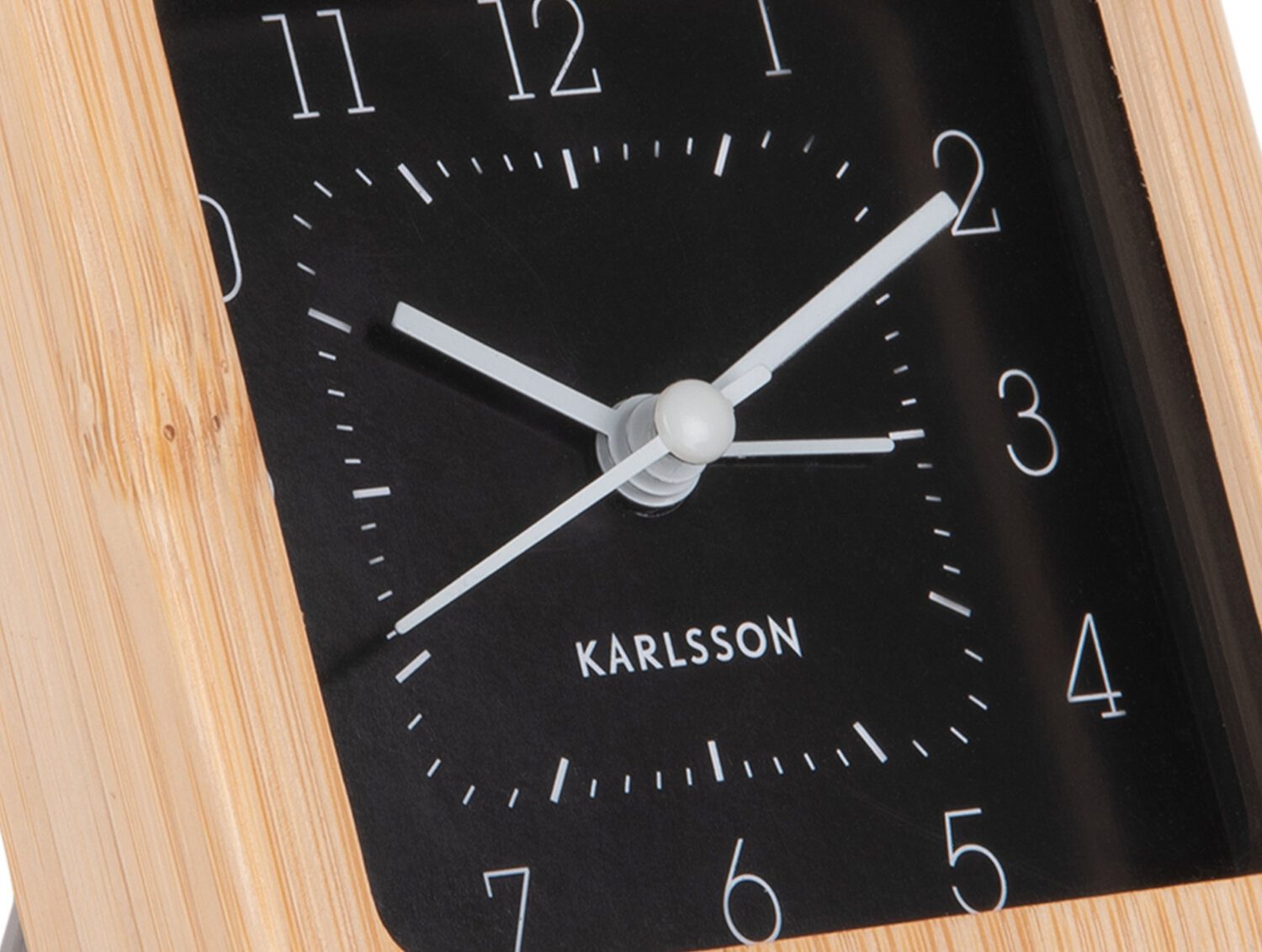 Karlsson Uhr Wecker mit Bambusgehäuse NEAT, 9 x 9 cm