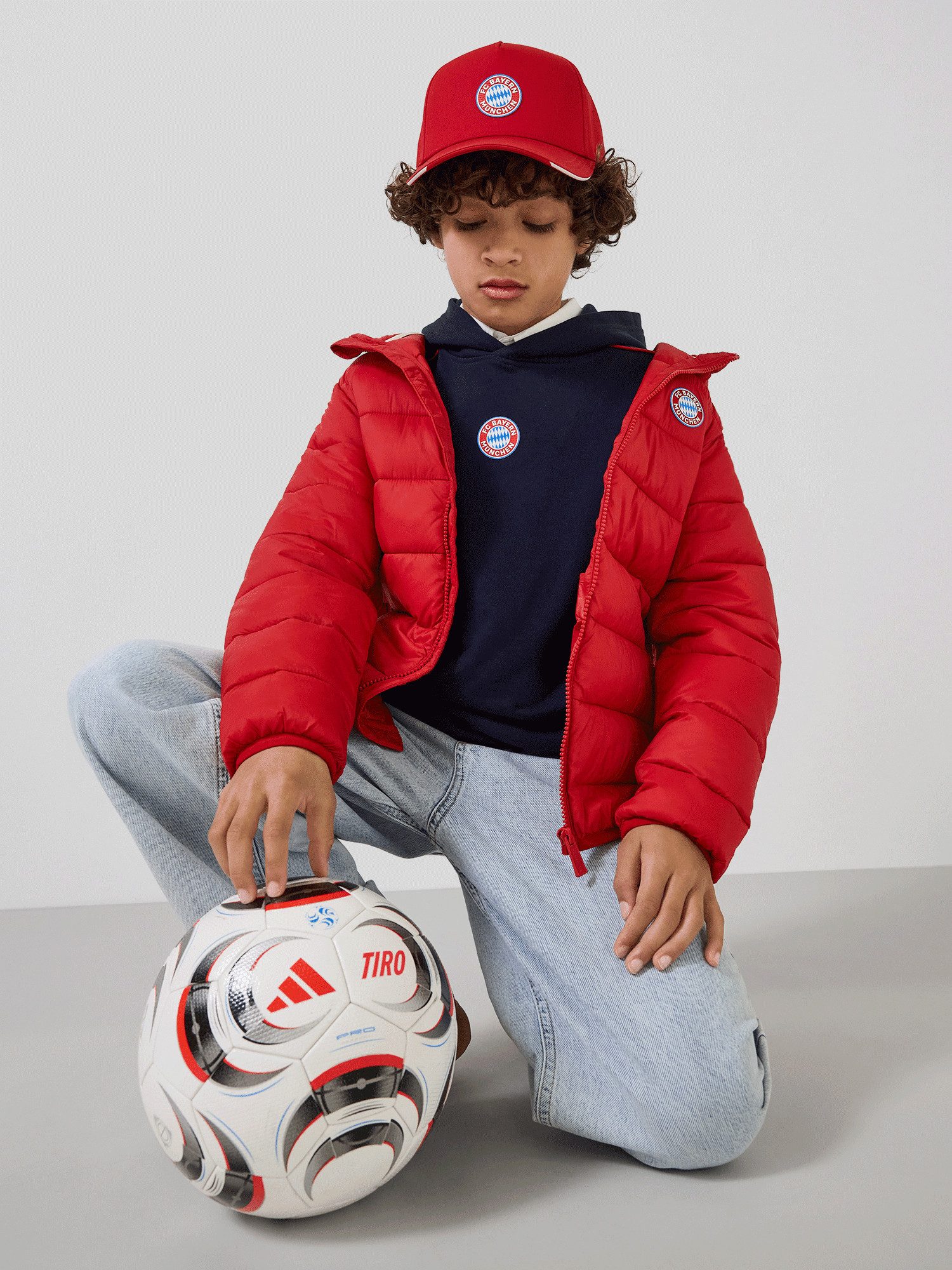 FC Bayern München Baseball Cap FC Bayern München I Baseballcap Essentials I Kinder I Rot – Bild 3 von 5