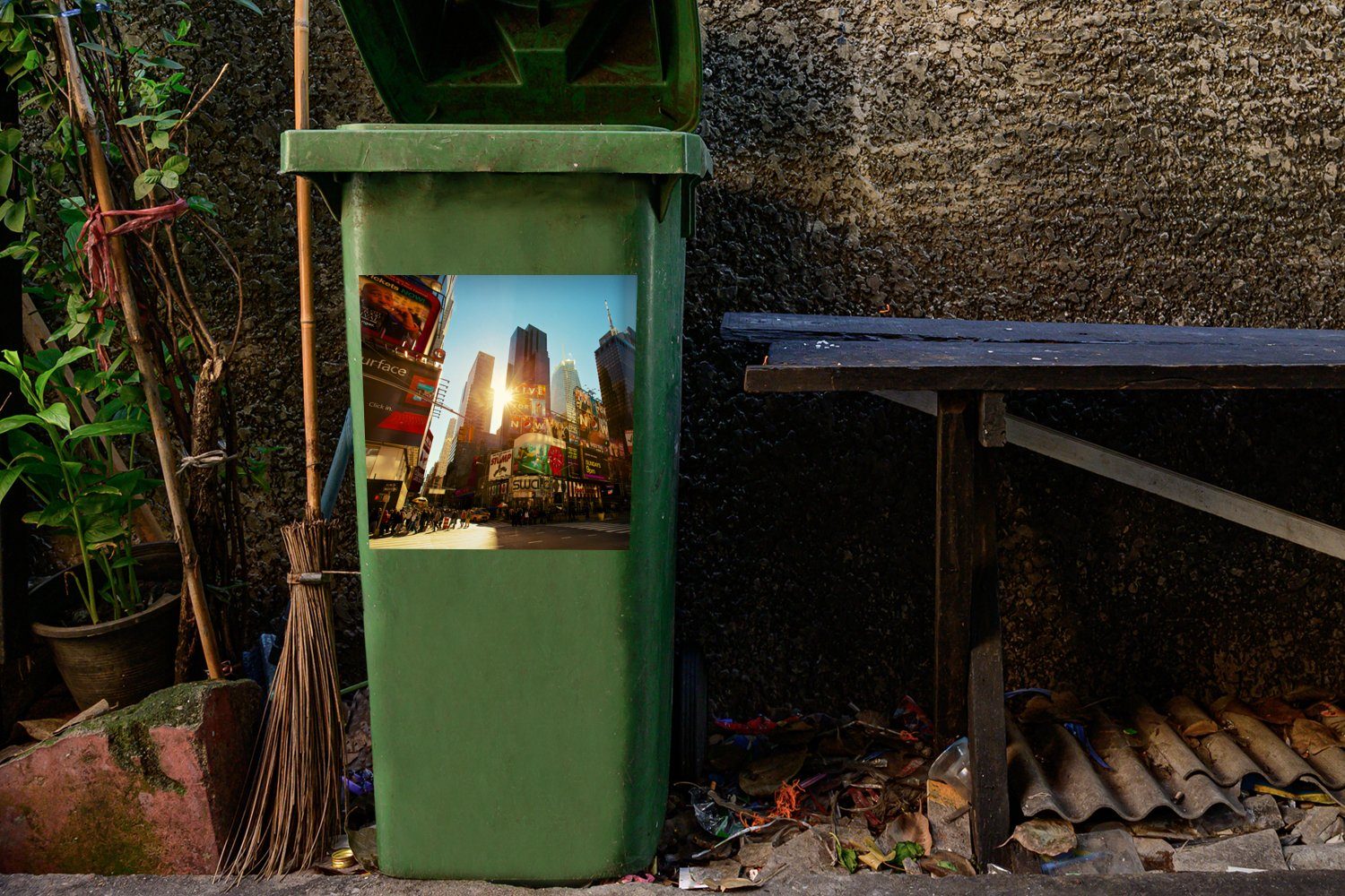 MuchoWow Wandsticker New York Mülltonne, - Sticker, St), Amerika Container, Werbeschild Abfalbehälter - Mülleimer-aufkleber, (1