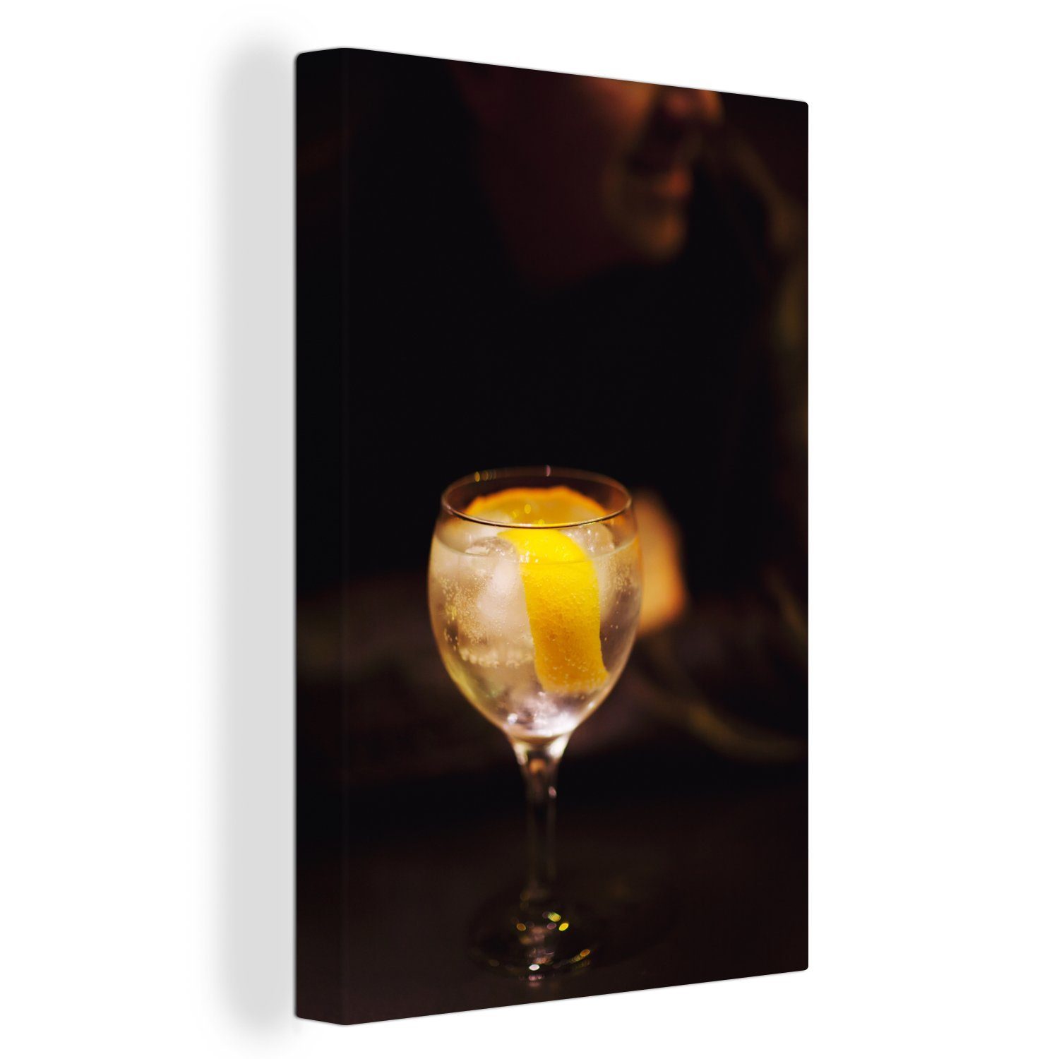 OneMillionCanvasses® Leinwandbild Ein Gin Tonic mit etwas Zitrone, (1 St), Leinwandbild fertig bespannt inkl. Zackenaufhänger, Gemälde, 20x30 cm