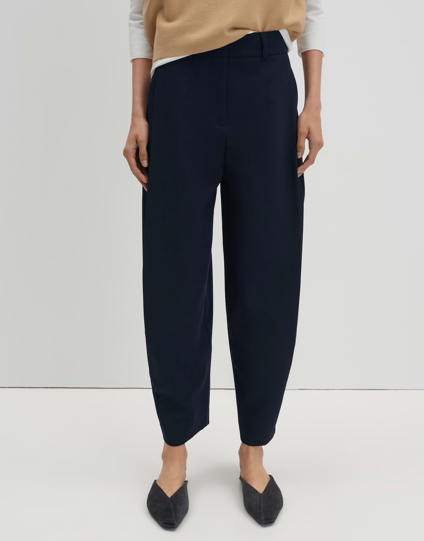 someday Bundfaltenhose CATSBY BARREL verkürzte City Pants mit Komfortbund Elastische High Rise Hose mit ovalem Beinverlauf
