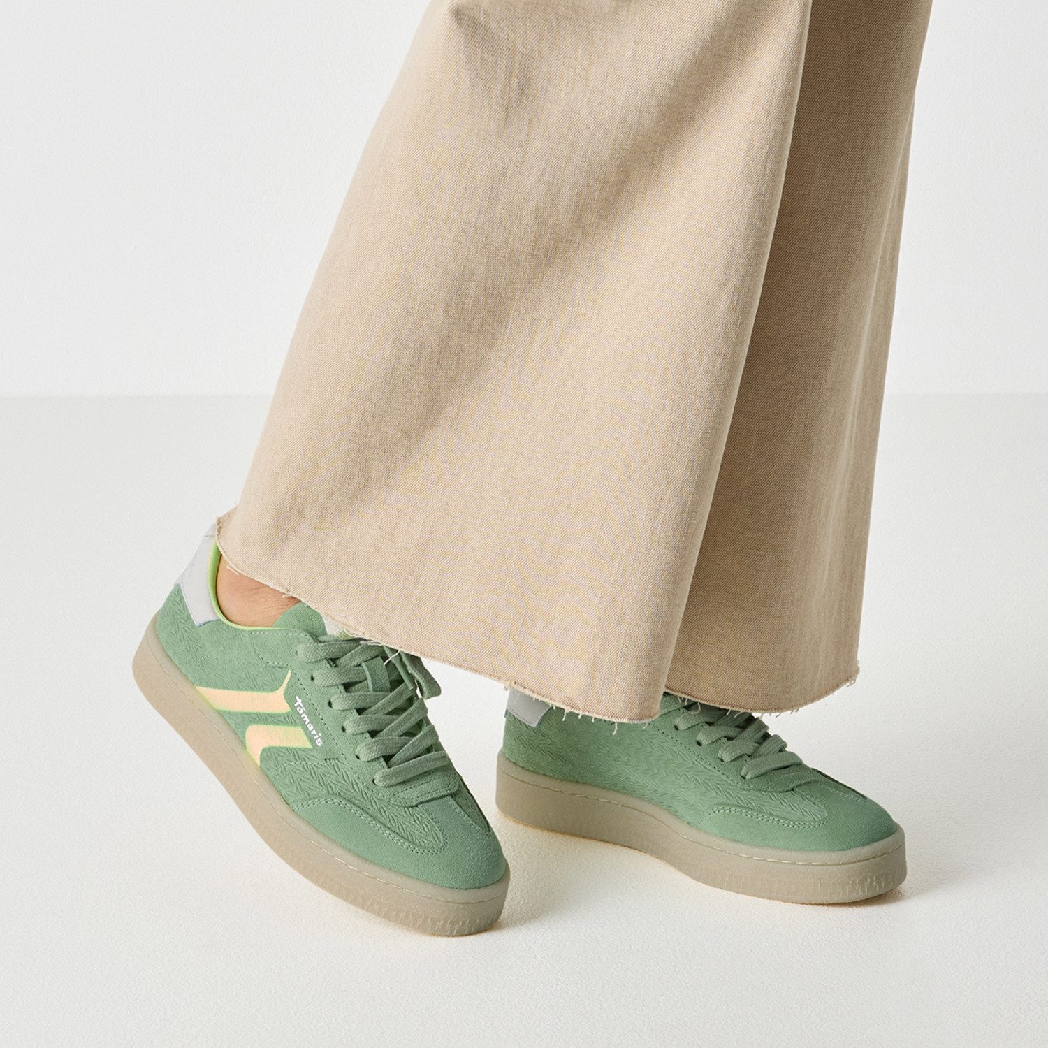 Tamaris Plateausneaker Freizeitschuh, Halbschuh, Schnürschuh im Retro-Look